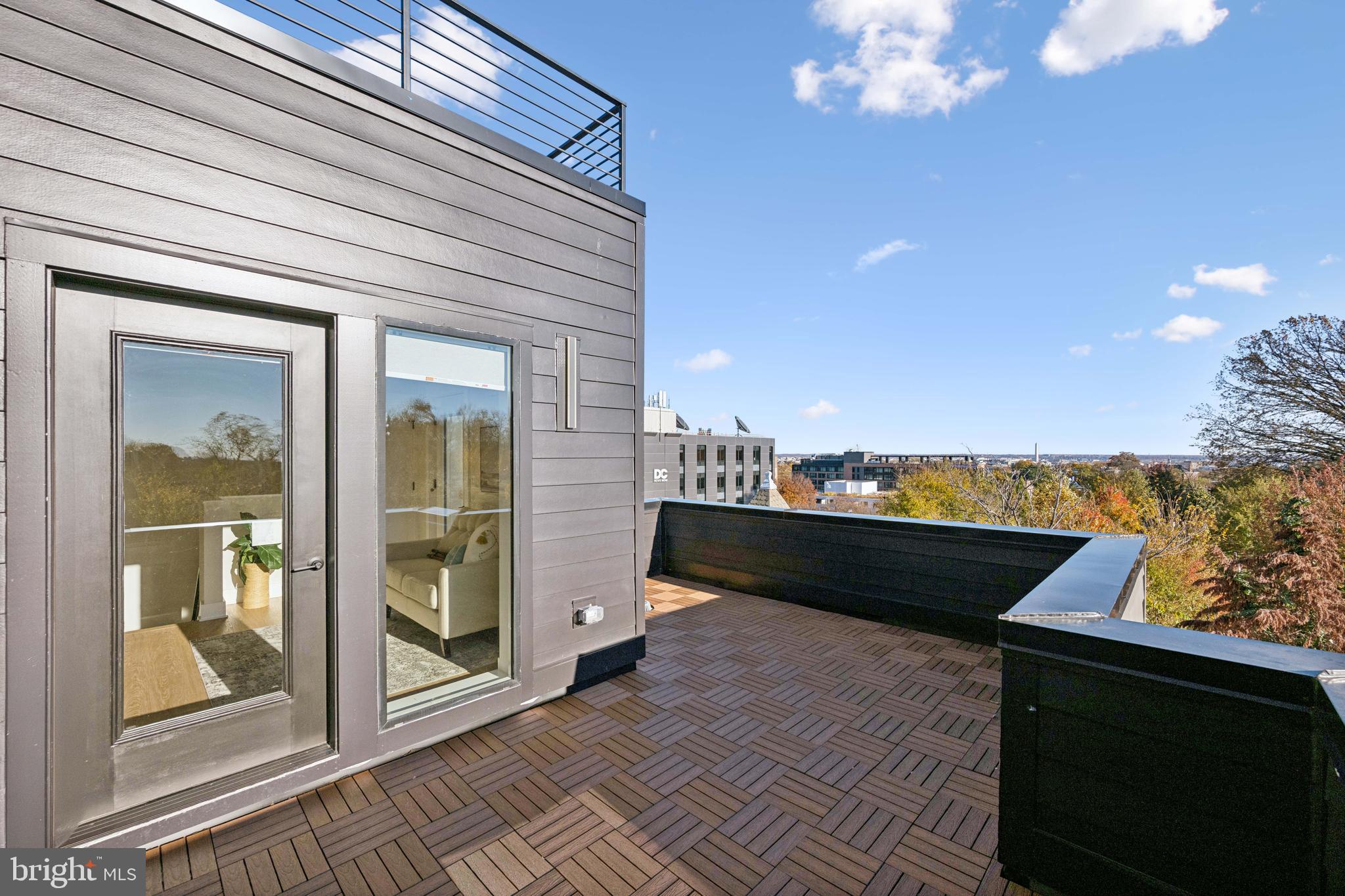 2134 WISCONSIN AVENUE NW 6