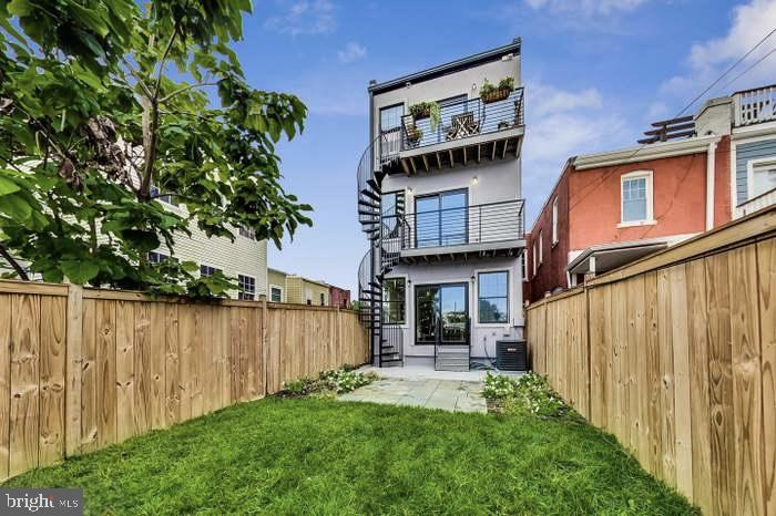 1209 OATES STREET NE 1