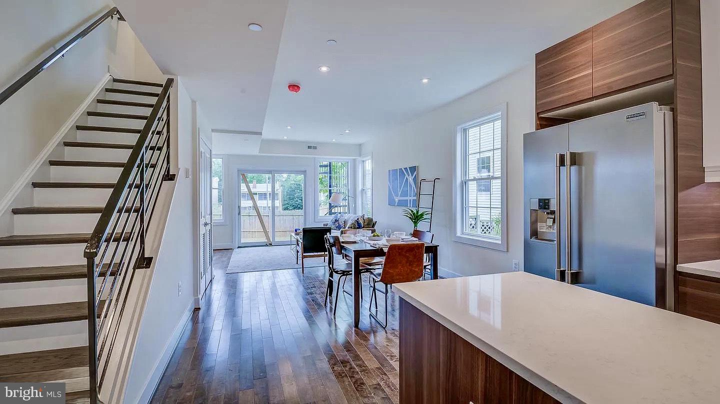 1209 OATES STREET NE 1