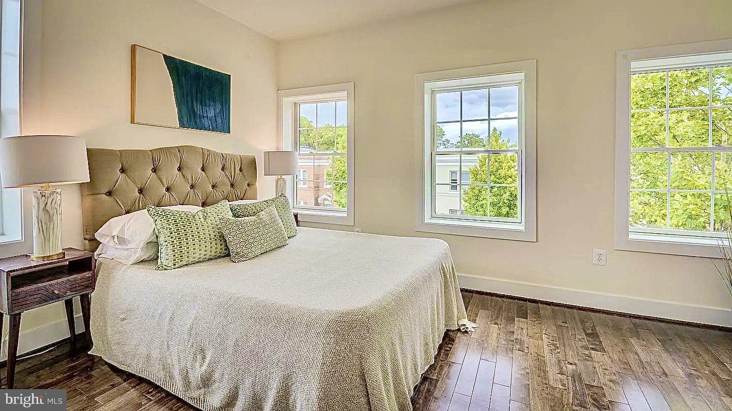 1209 OATES STREET NE 1