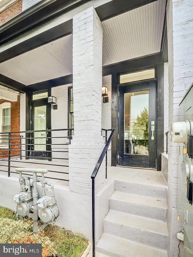 1209 OATES STREET NE 1