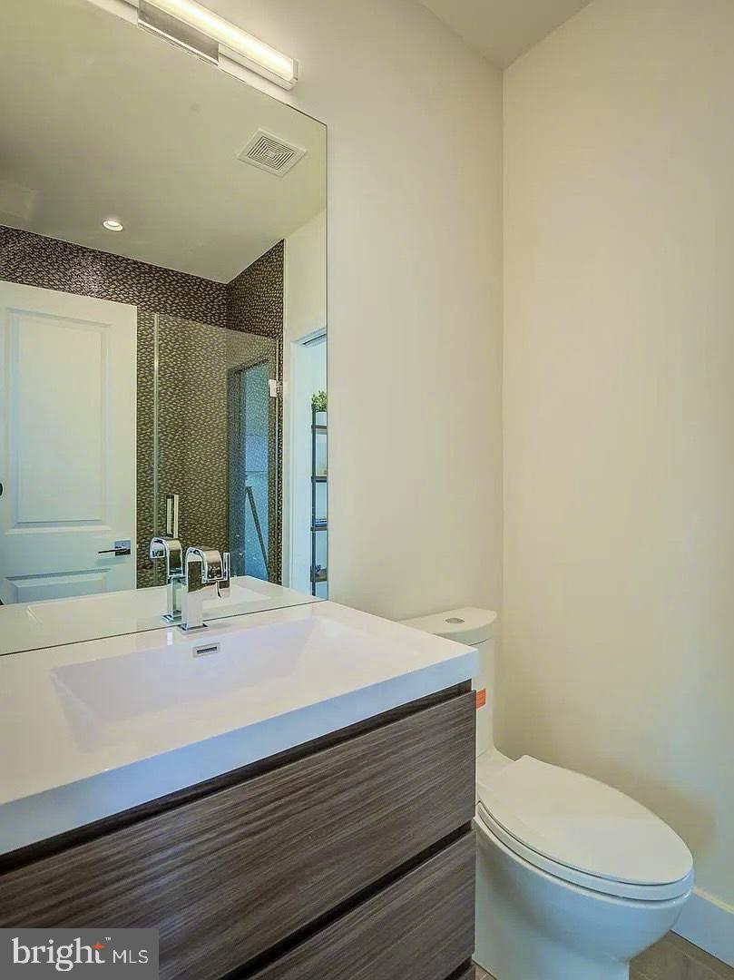 1209 OATES STREET NE 1