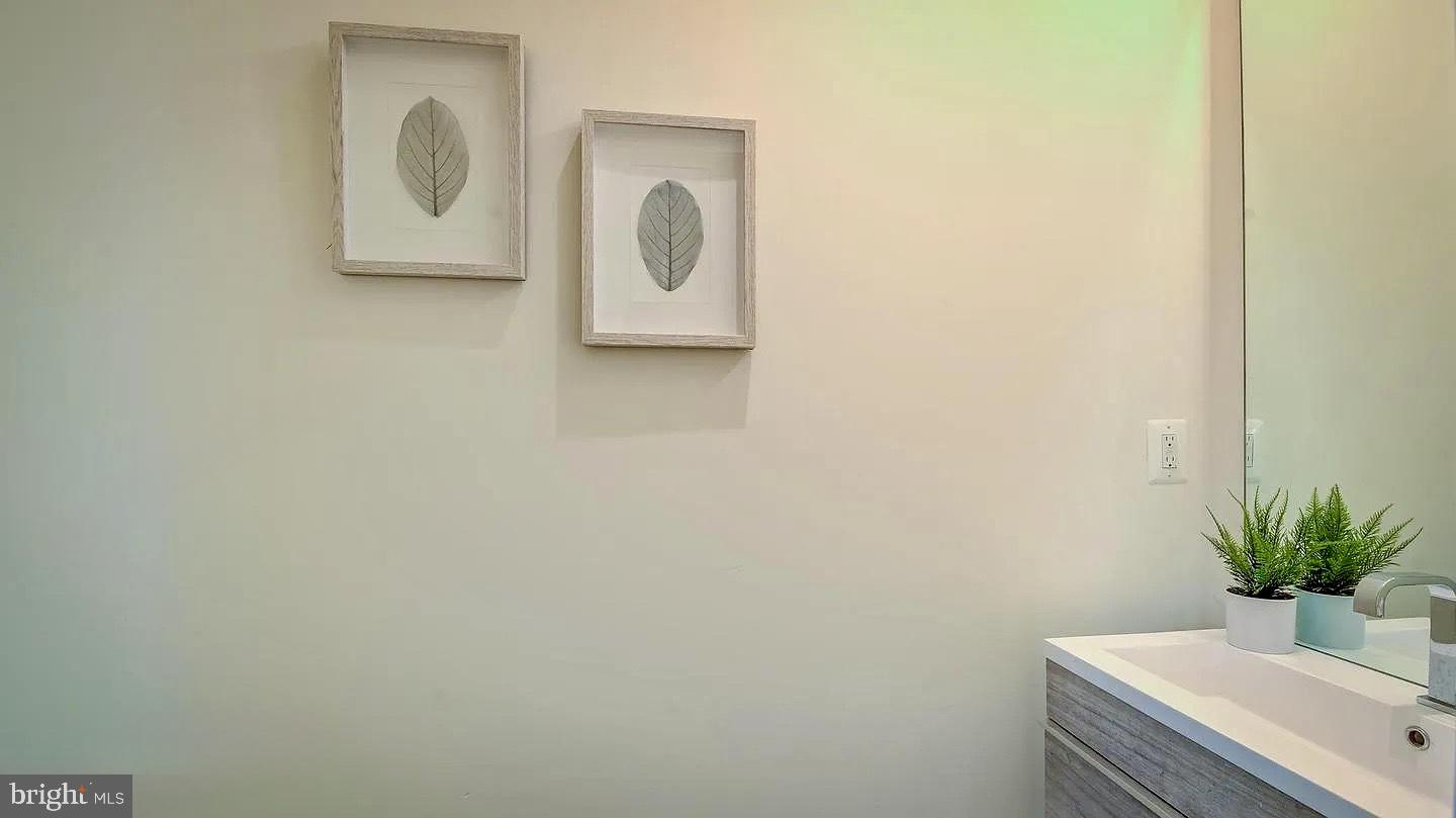 1209 OATES STREET NE 1