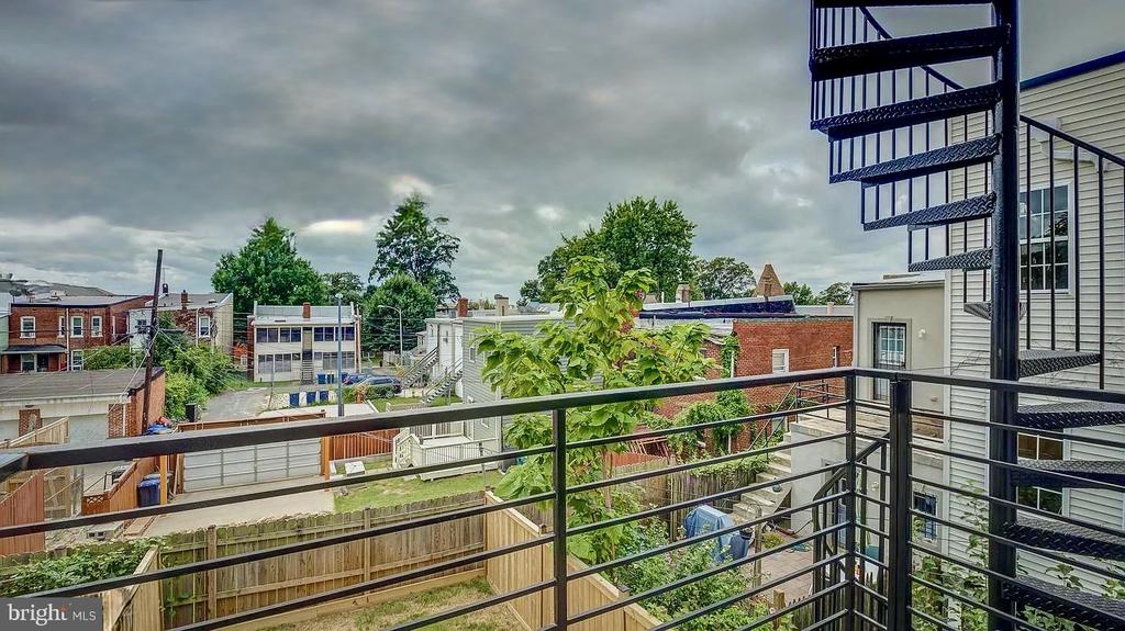 1209 OATES STREET NE 1