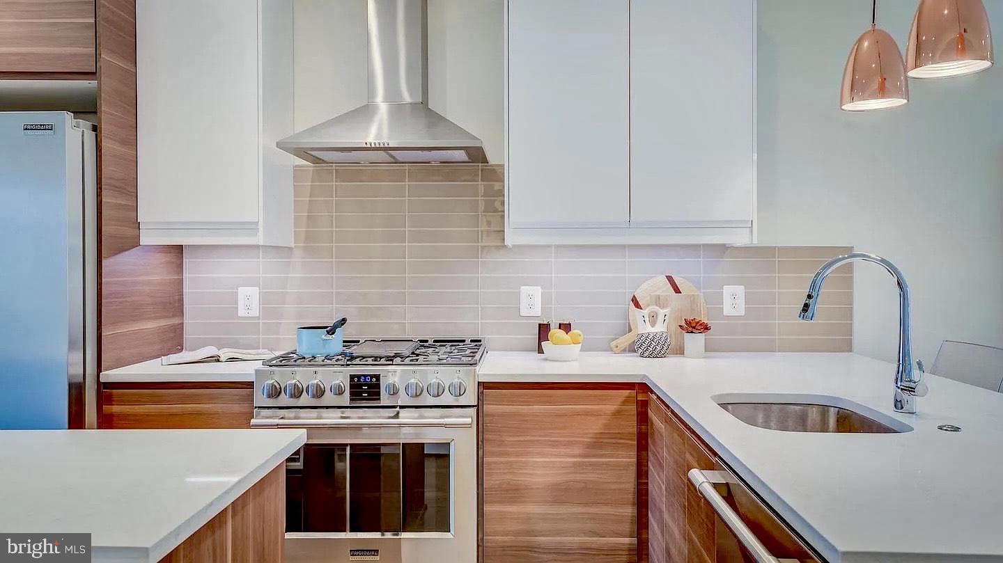 1209 OATES STREET NE 1