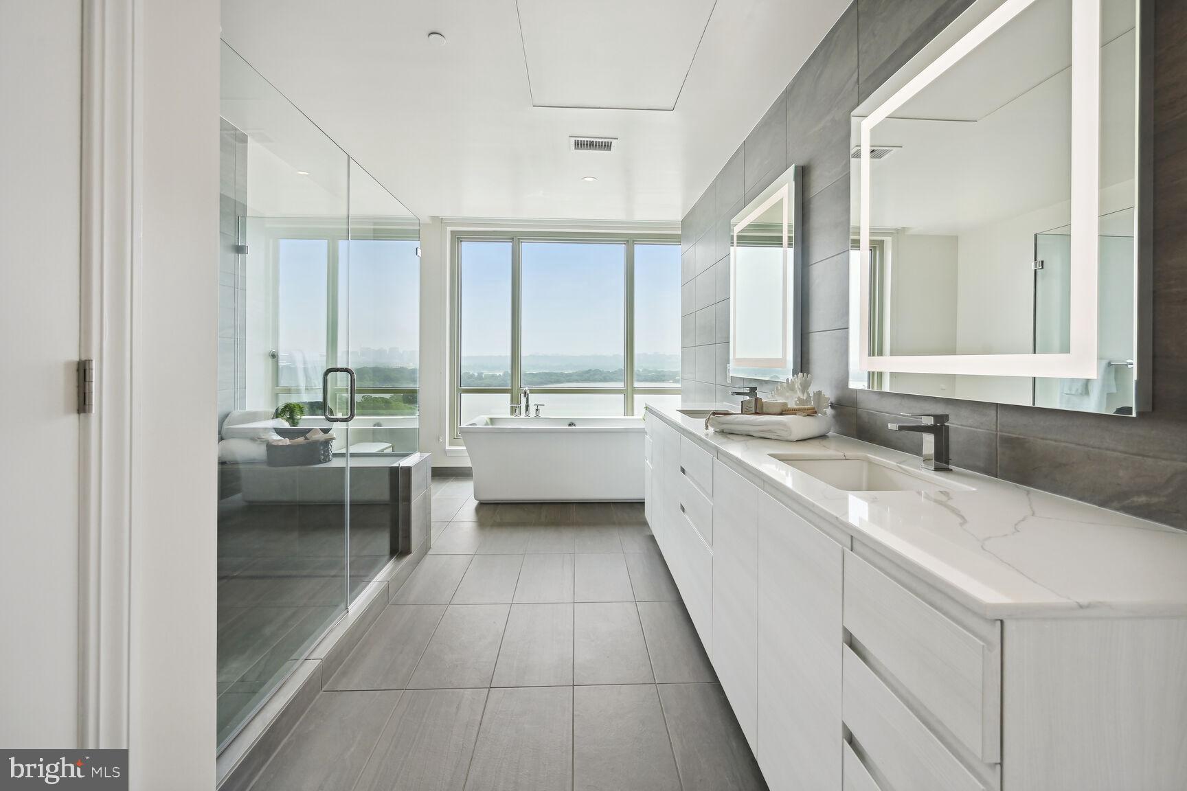 1331 MARYLAND AVE SW PH10