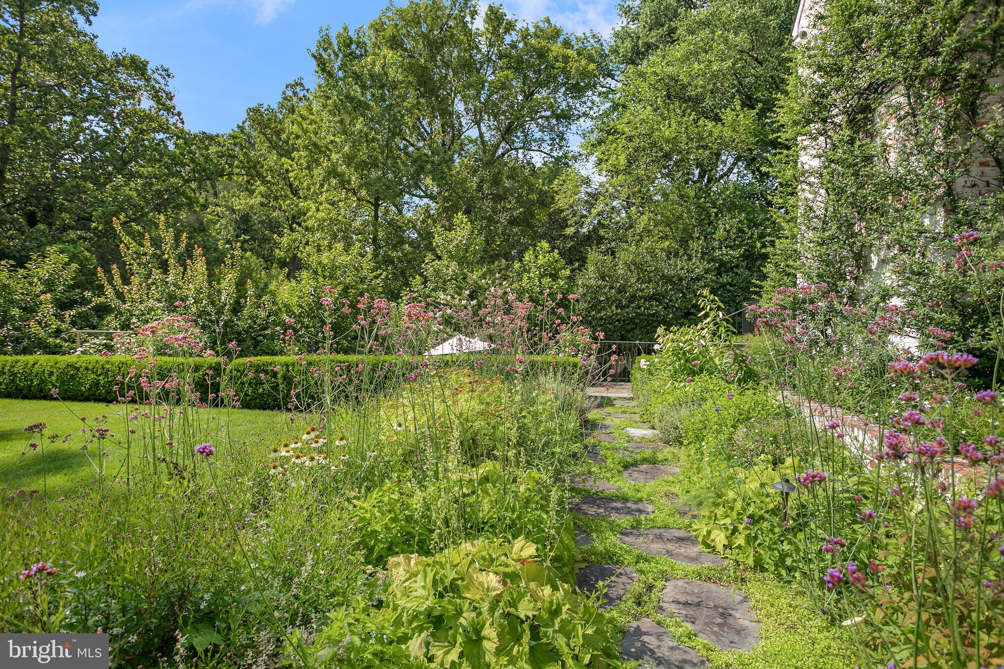 2824 CHAIN BRIDGE ROAD NW