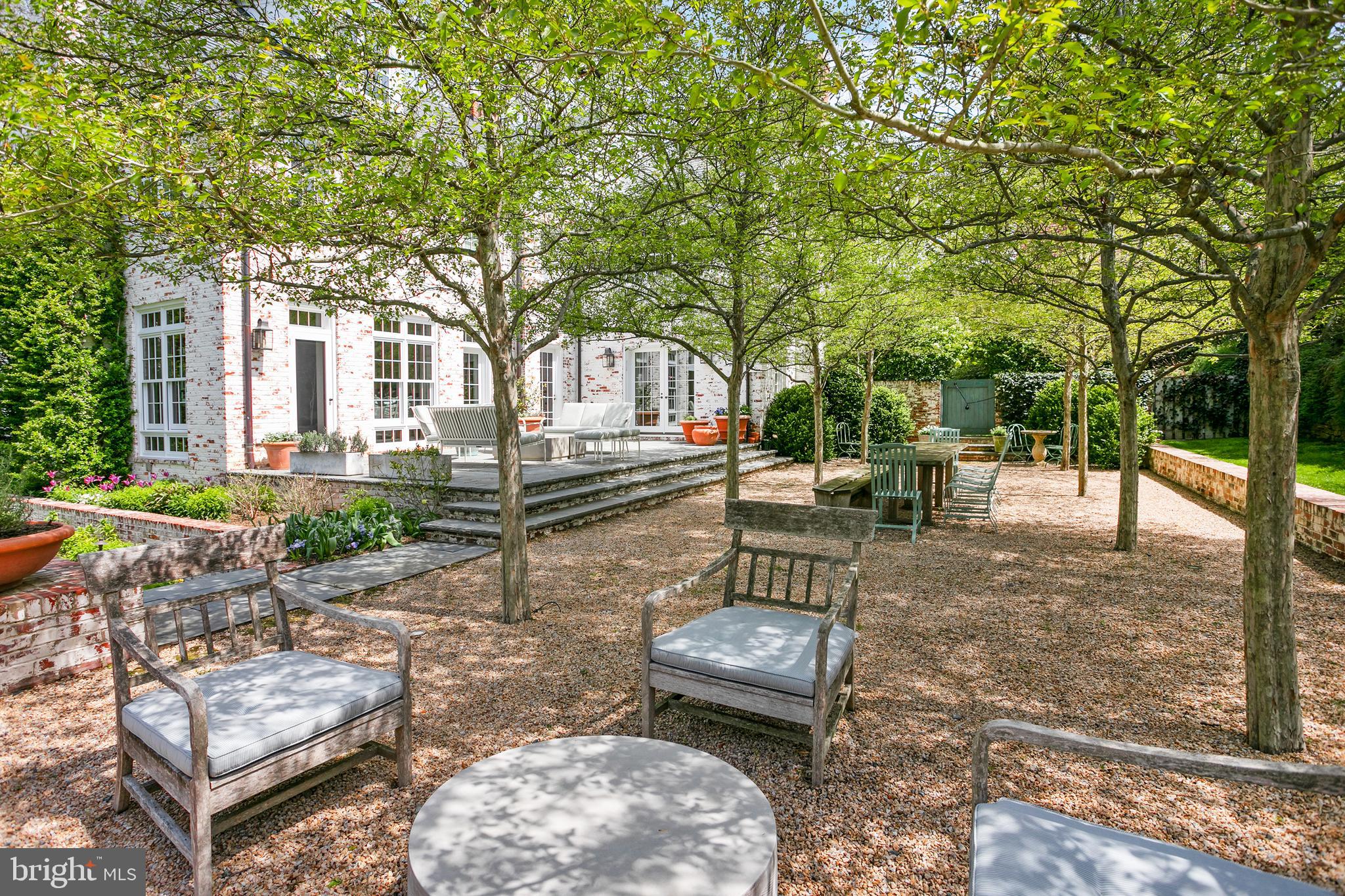 2824 CHAIN BRIDGE ROAD NW