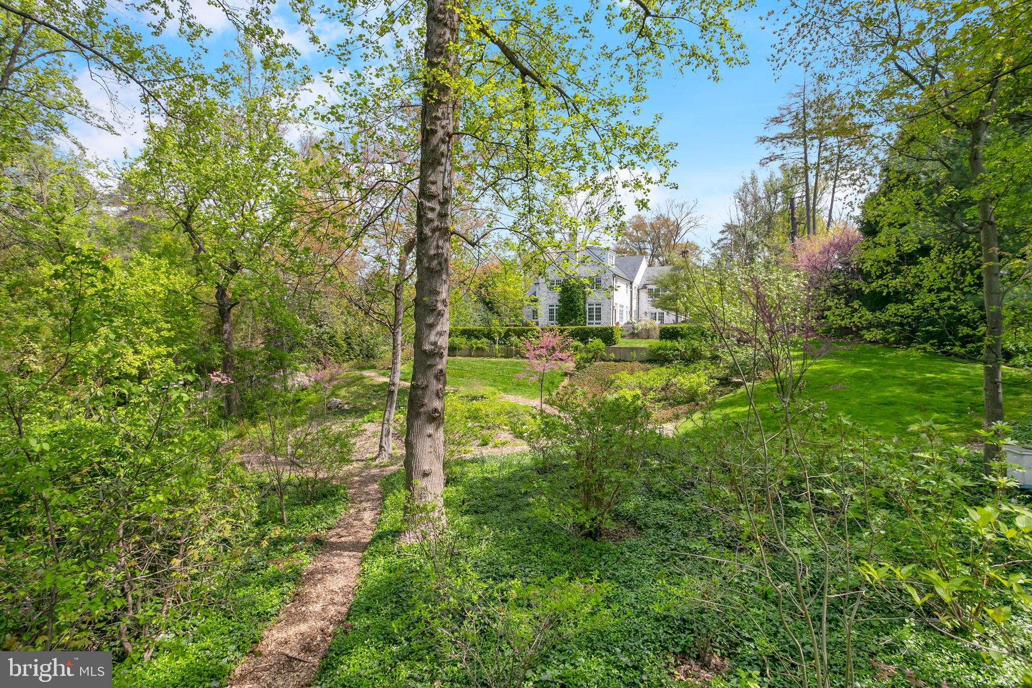 2824 CHAIN BRIDGE ROAD NW