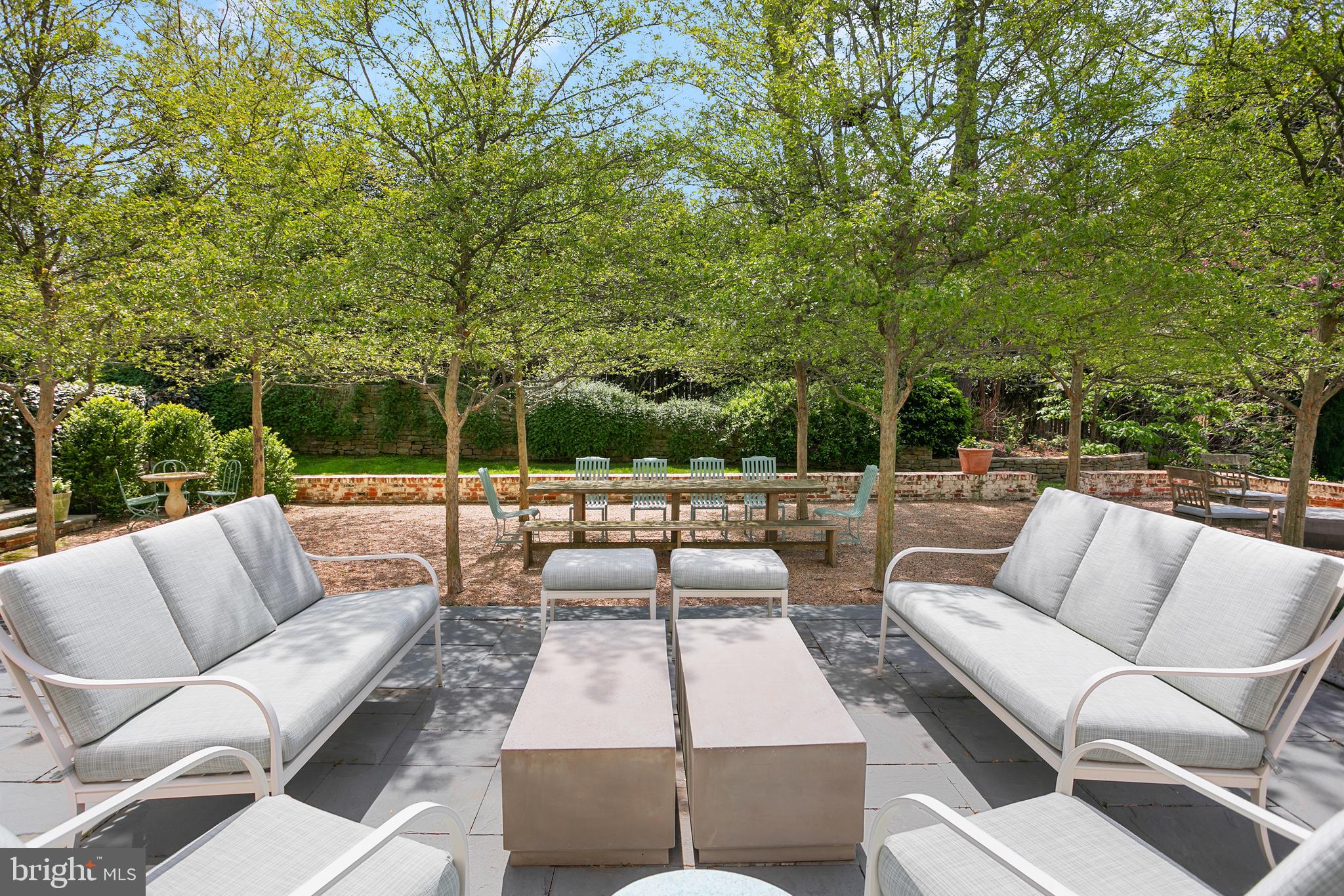 2824 CHAIN BRIDGE ROAD NW