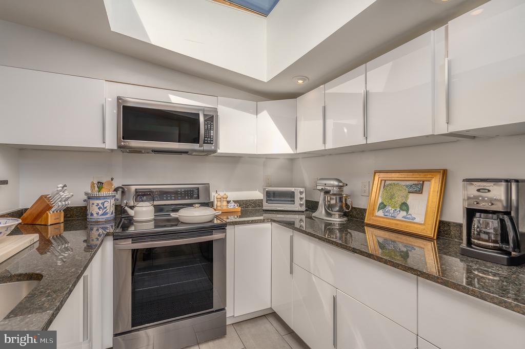 2115 S STREET NW 3A
