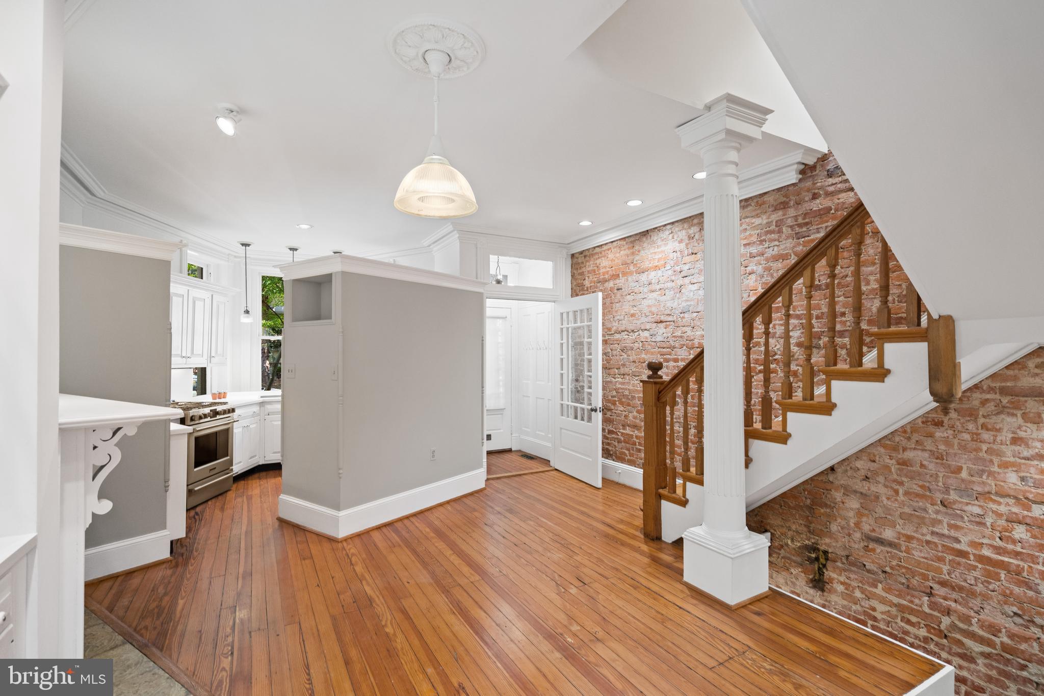 3040 CAMBRIDGE PLACE NW