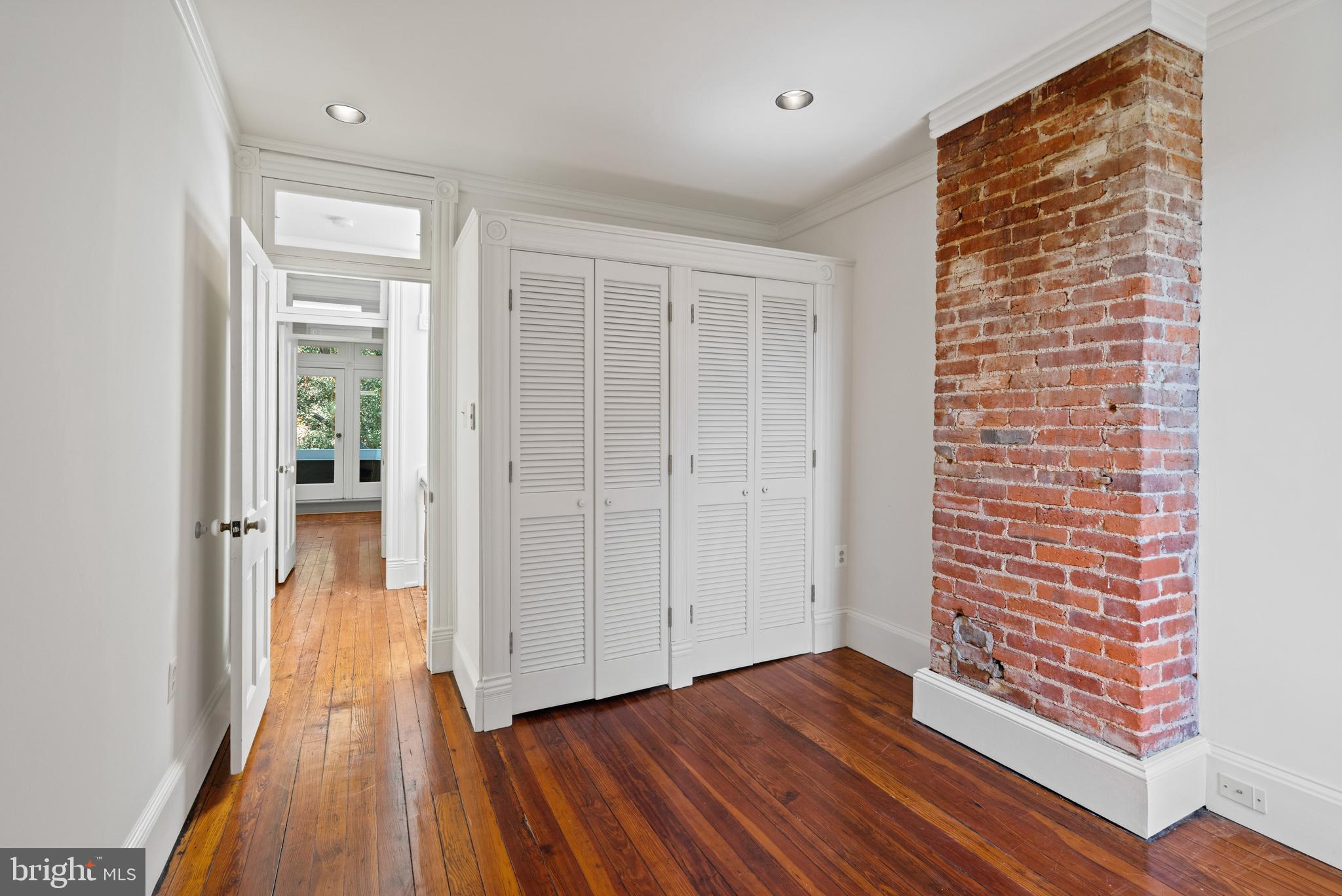 3040 CAMBRIDGE PLACE NW