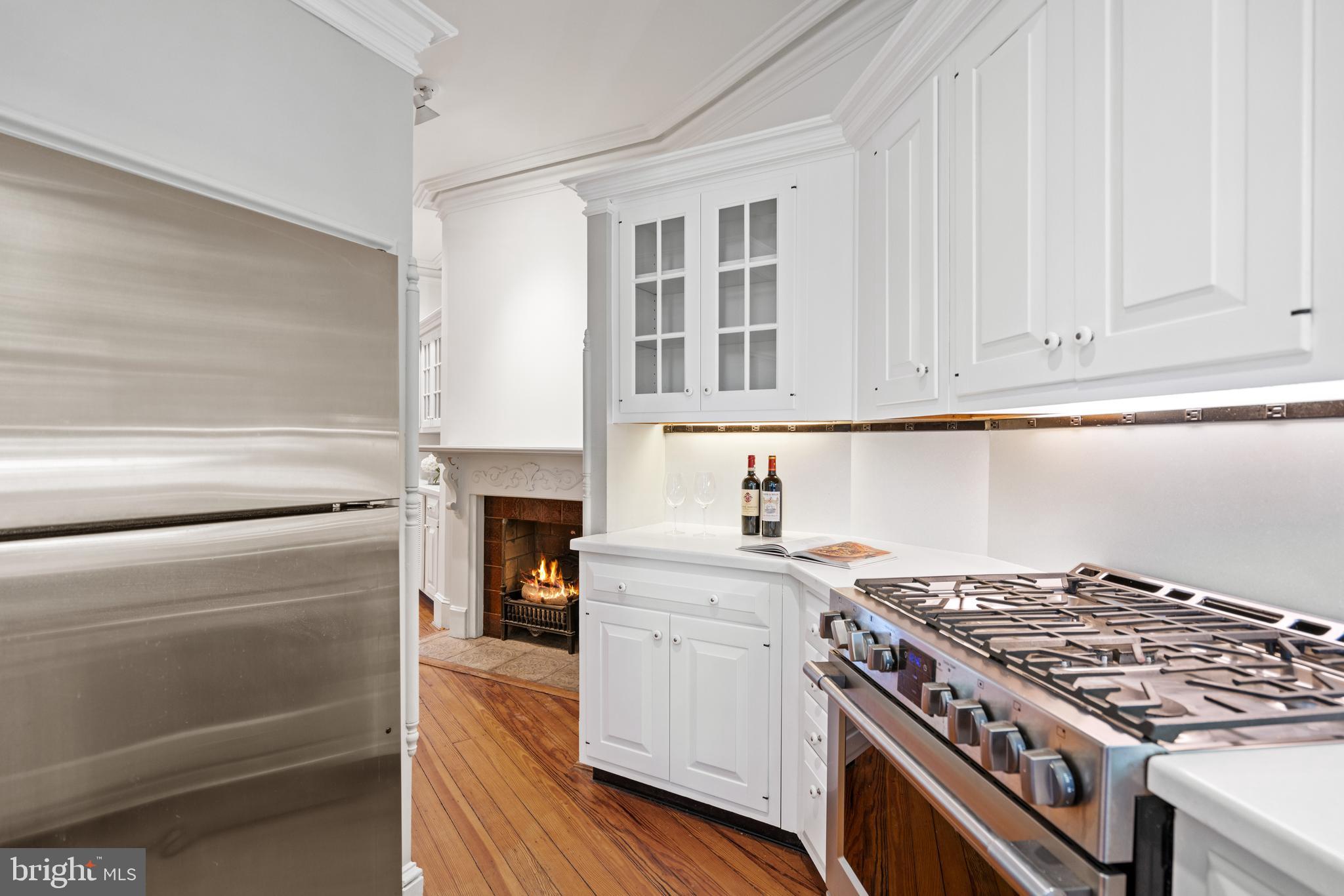 3040 CAMBRIDGE PLACE NW