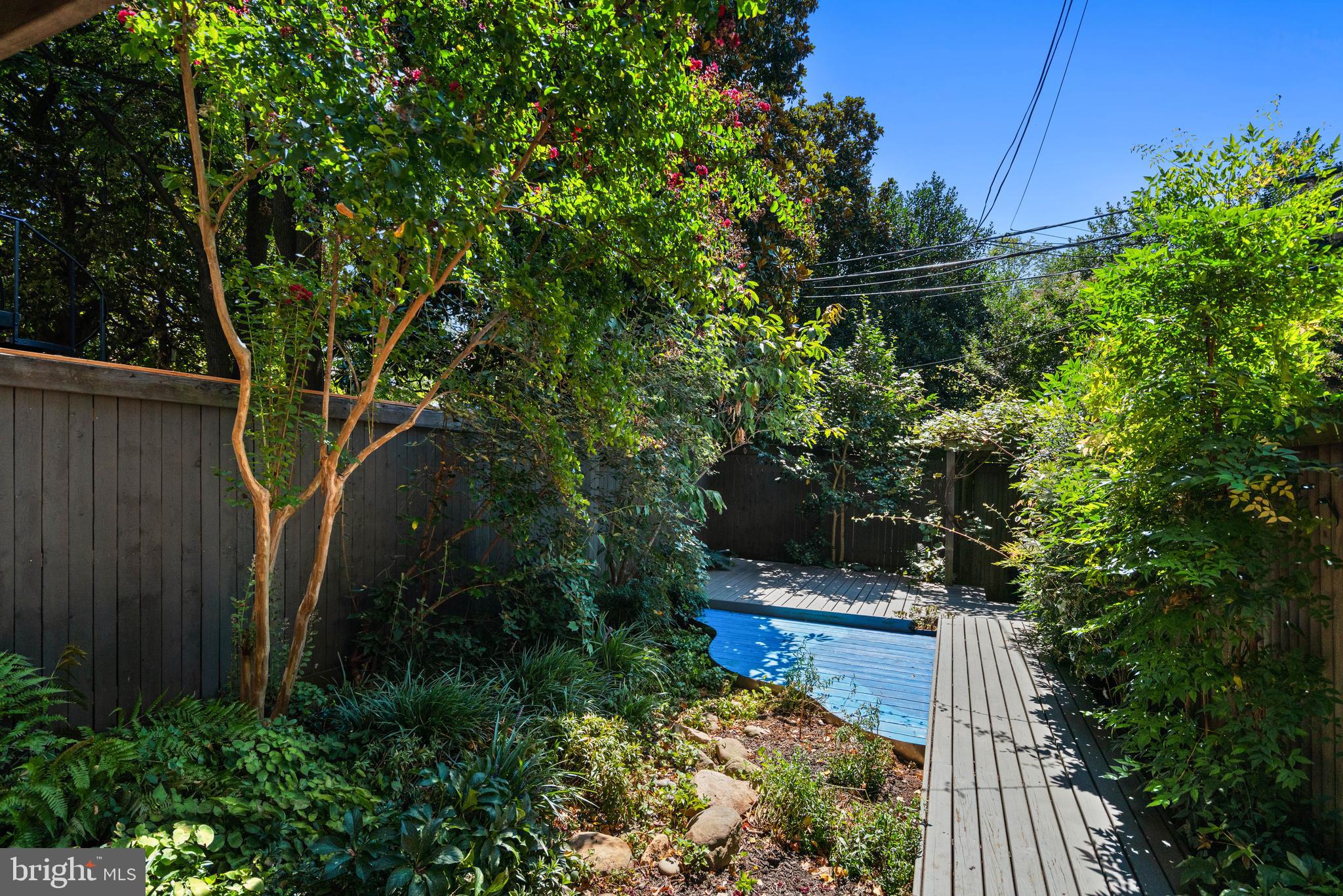 3040 CAMBRIDGE PLACE NW