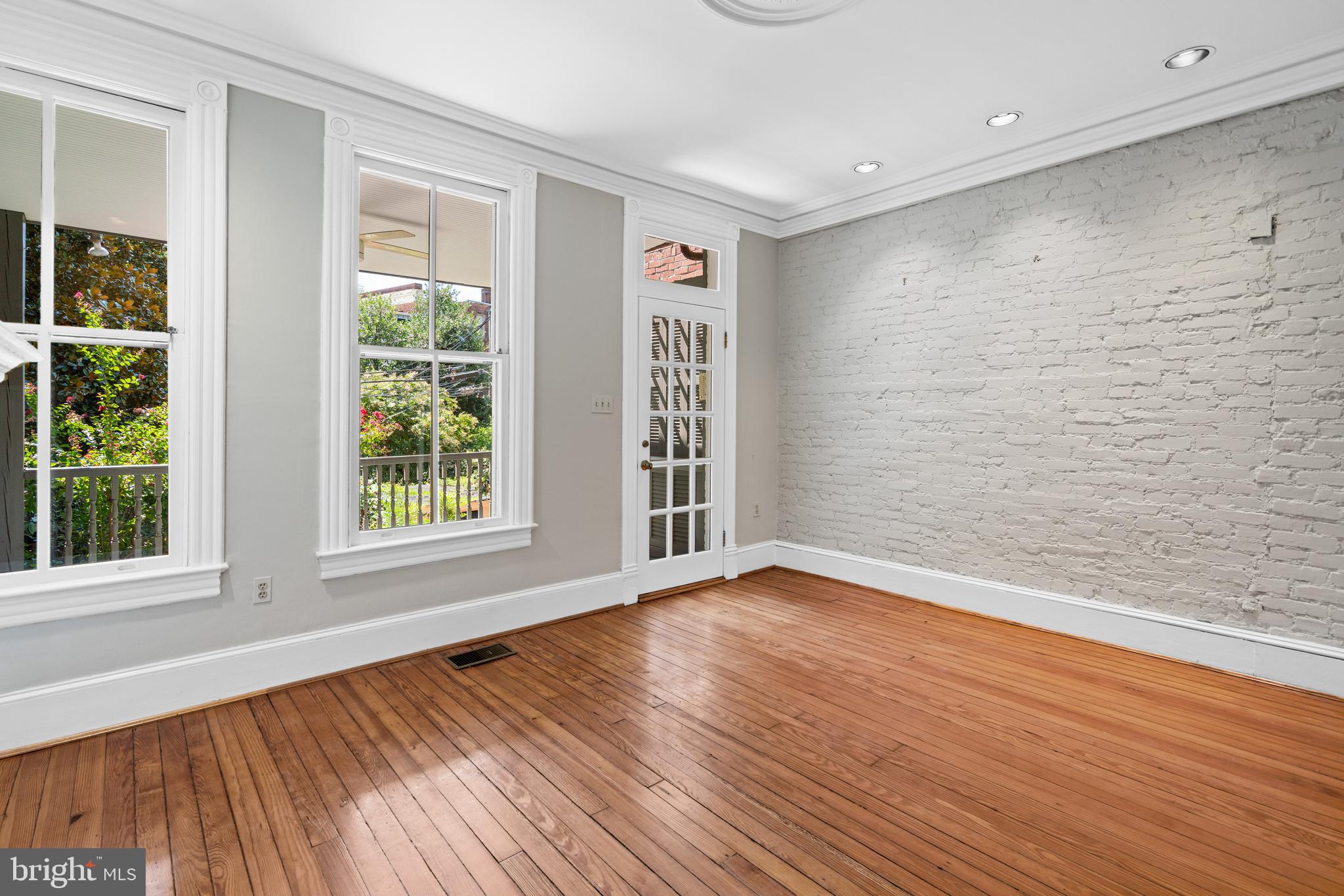 3040 CAMBRIDGE PLACE NW