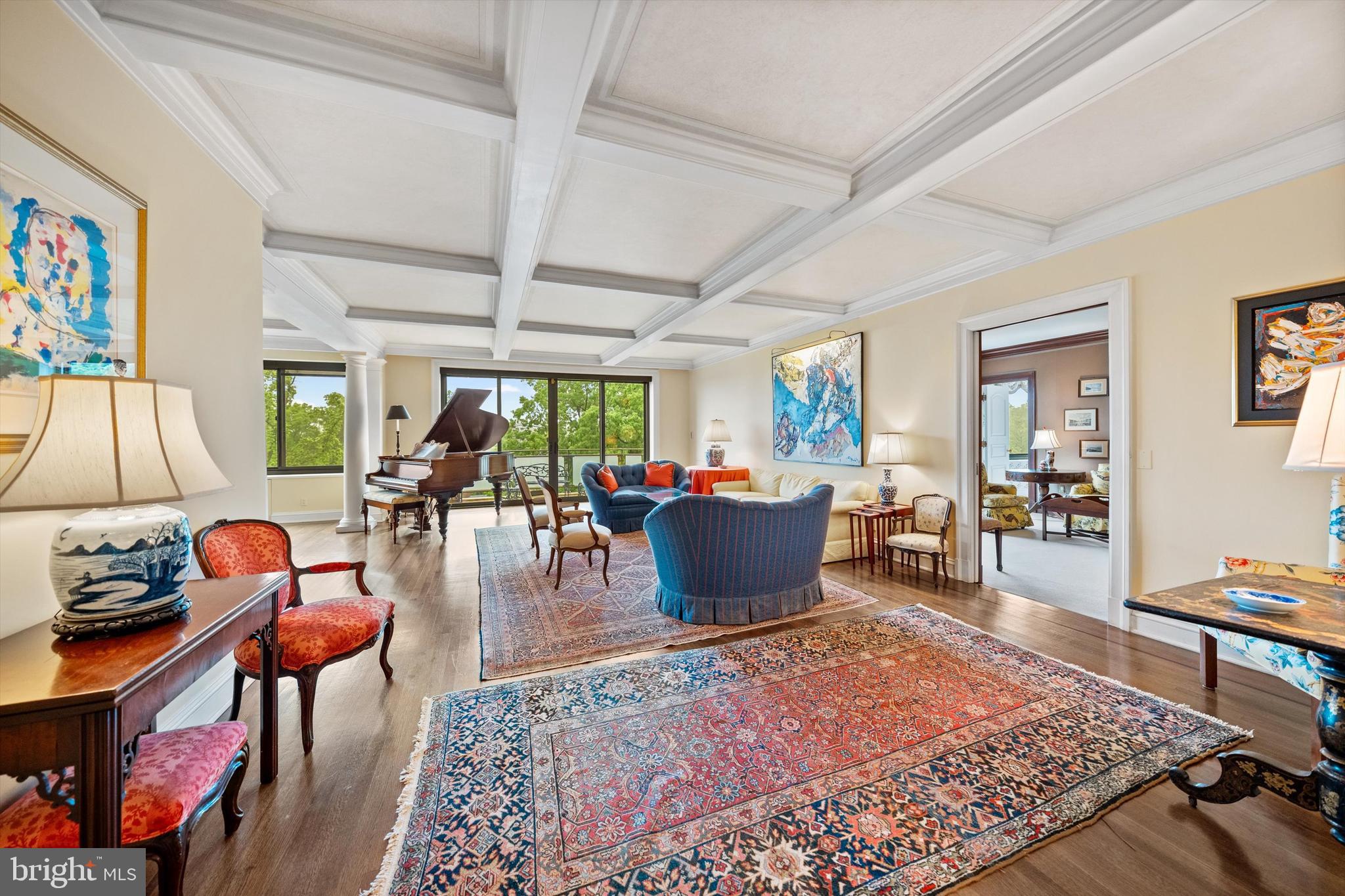 2700 CALVERT STREET NW 812/818