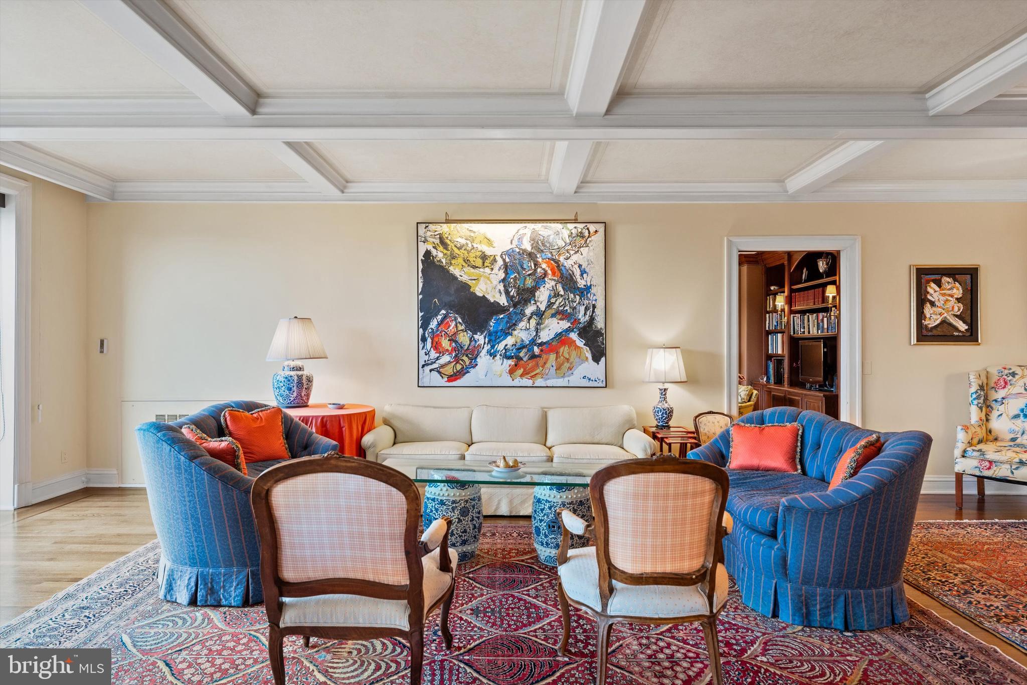 2700 CALVERT STREET NW 812/818