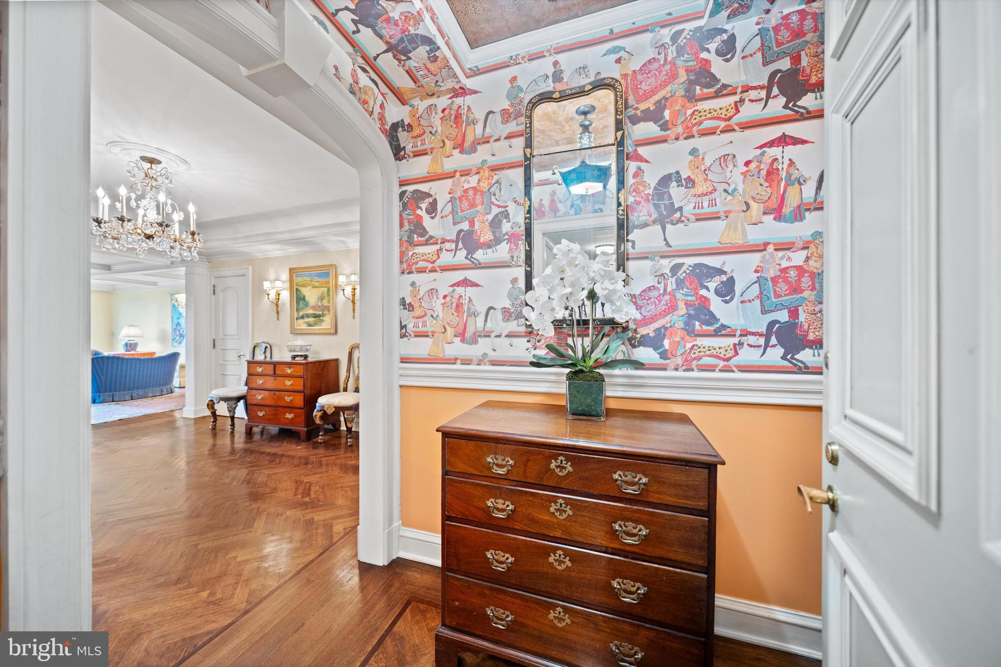 2700 CALVERT STREET NW 812/818