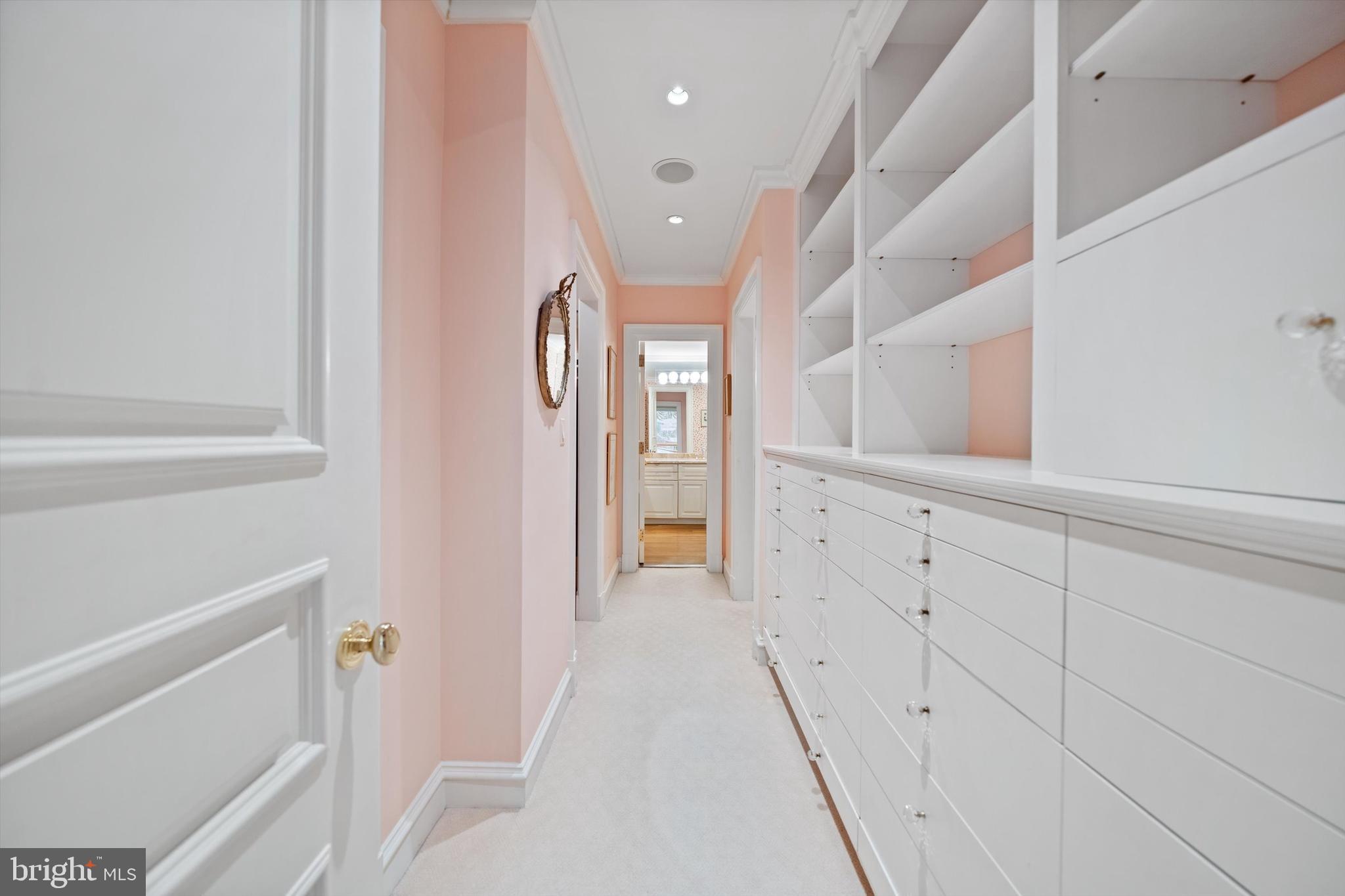 2700 CALVERT STREET NW 812/818