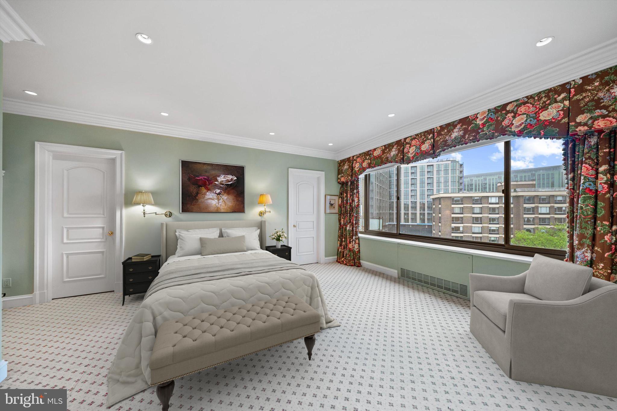 2700 CALVERT STREET NW 812/818