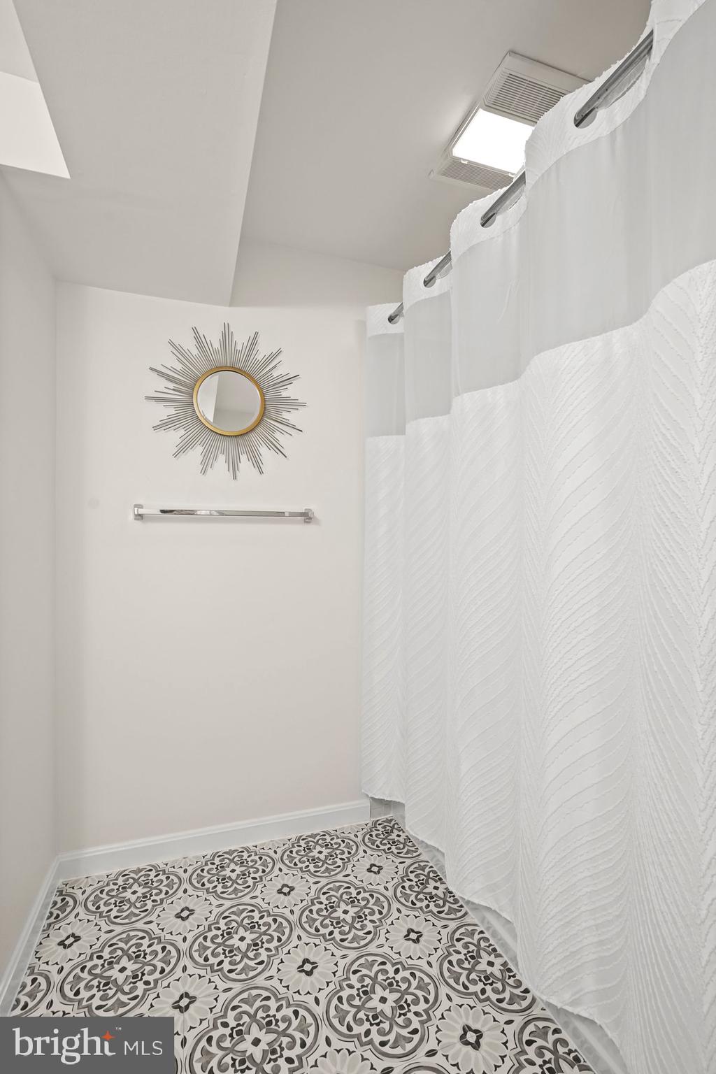 2833 NORTHAMPTON STREET NW