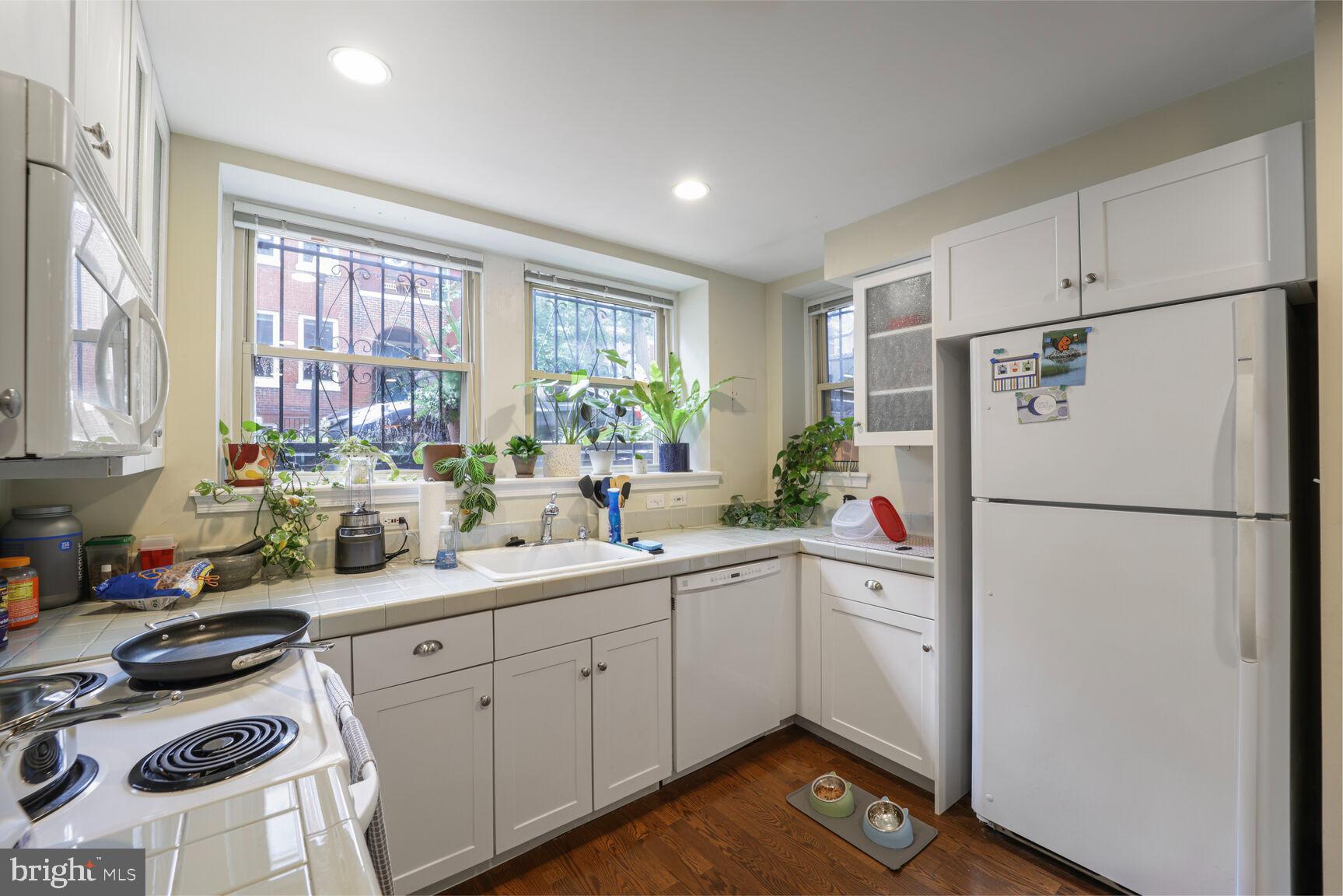 1415 SWANN STREET NW