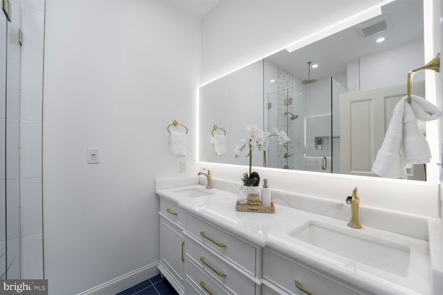 1415 SWANN STREET NW