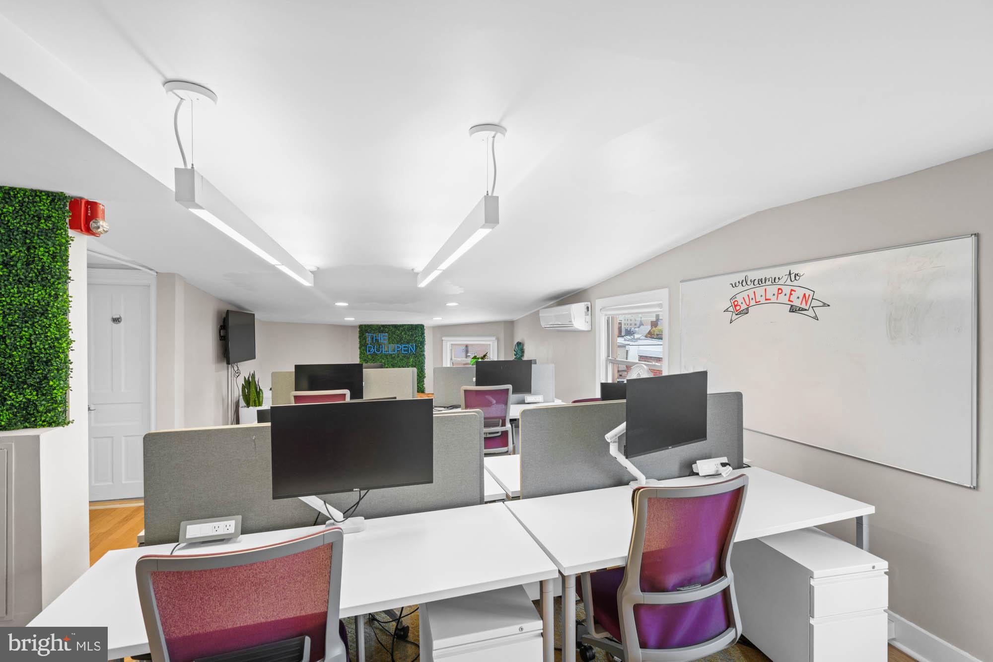 2008 HILLYER PLACE NW