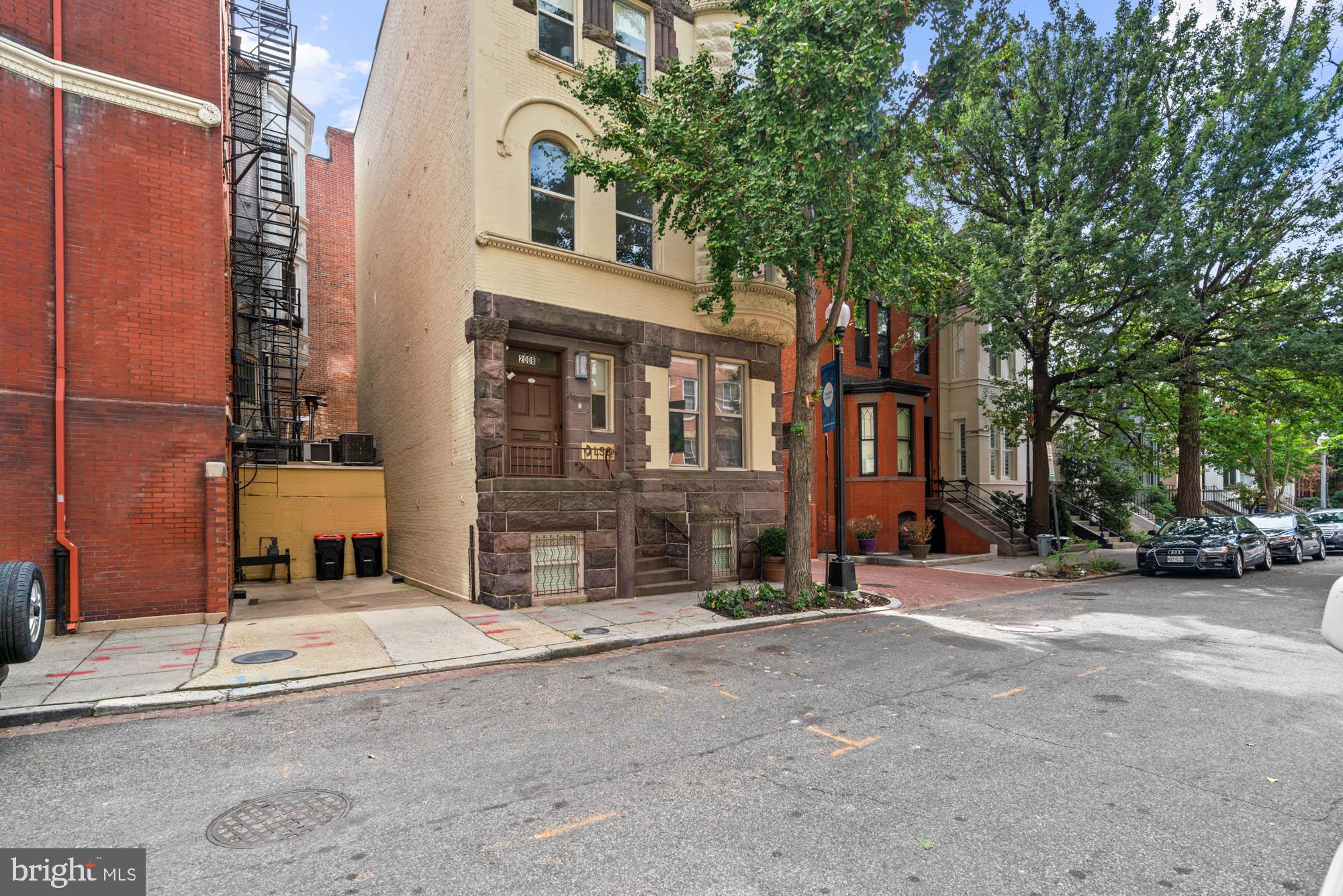 2008 HILLYER PLACE NW