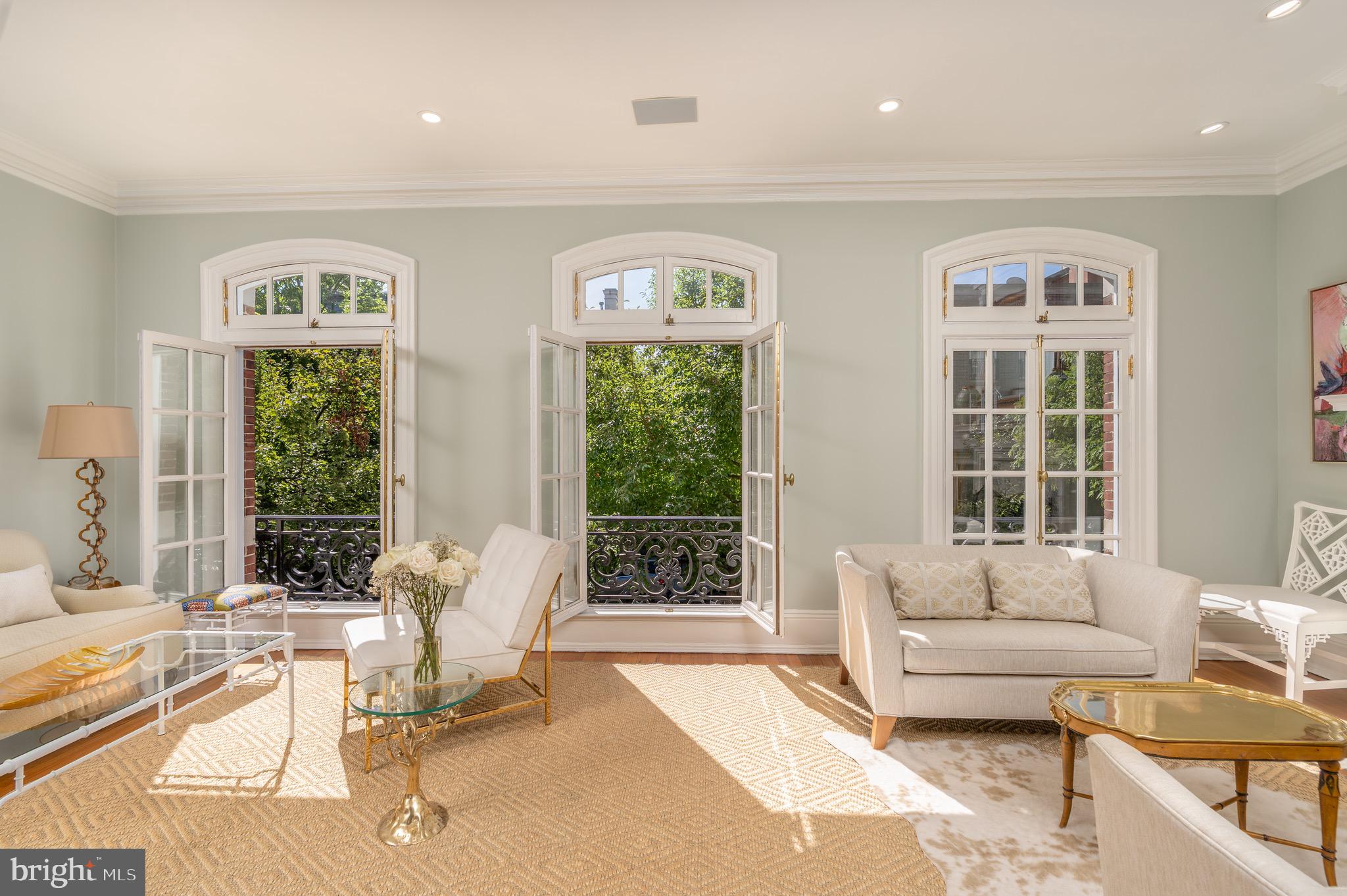 2131 BANCROFT PLACE NW