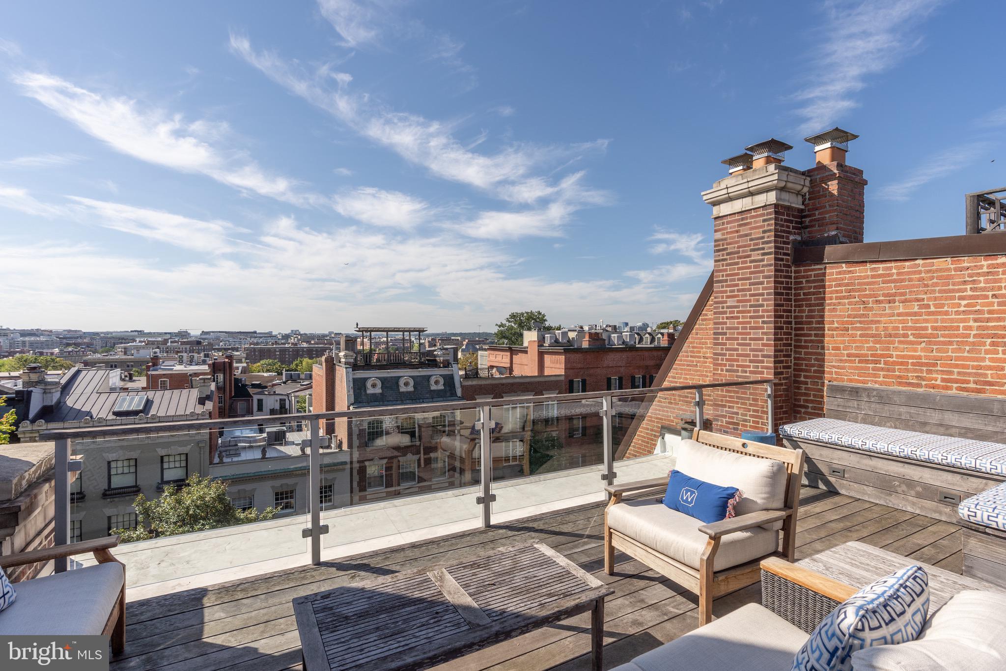 2131 BANCROFT PLACE NW