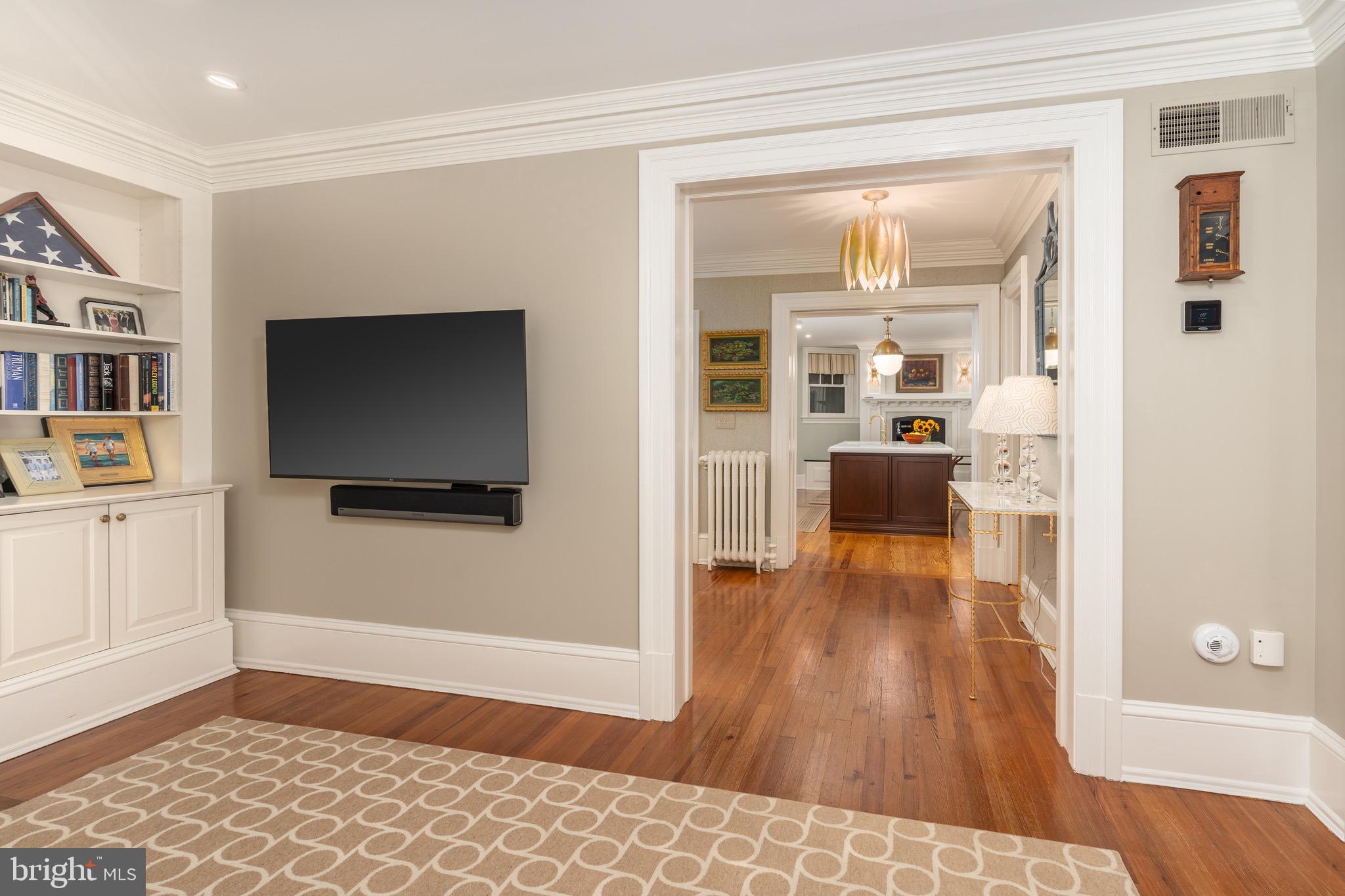 2131 BANCROFT PLACE NW