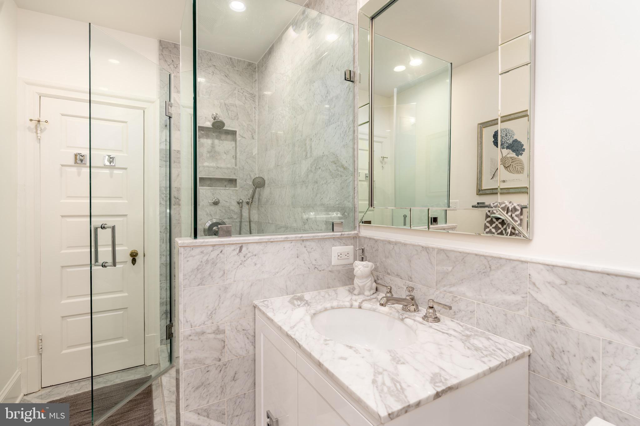 2131 BANCROFT PLACE NW