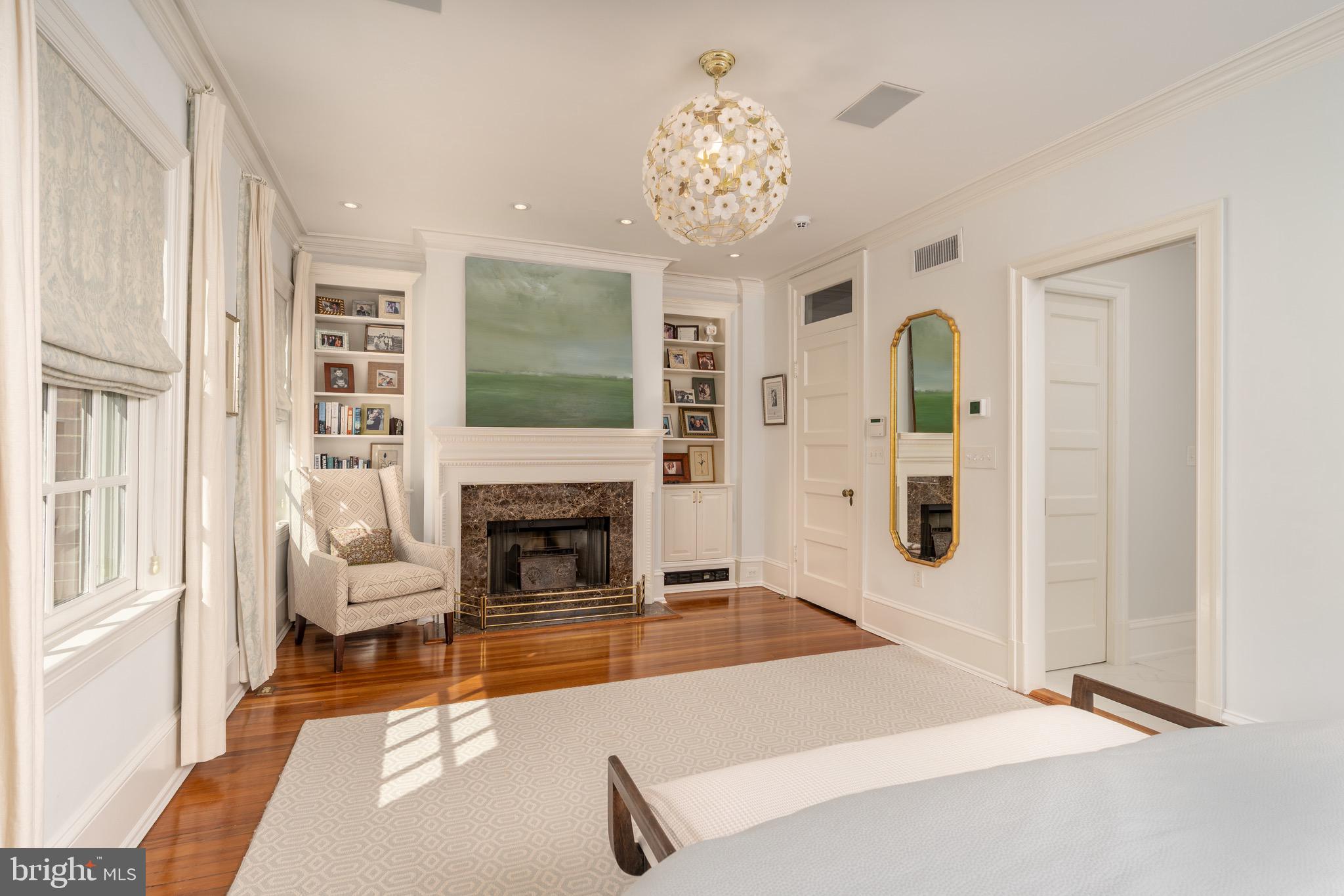 2131 BANCROFT PLACE NW