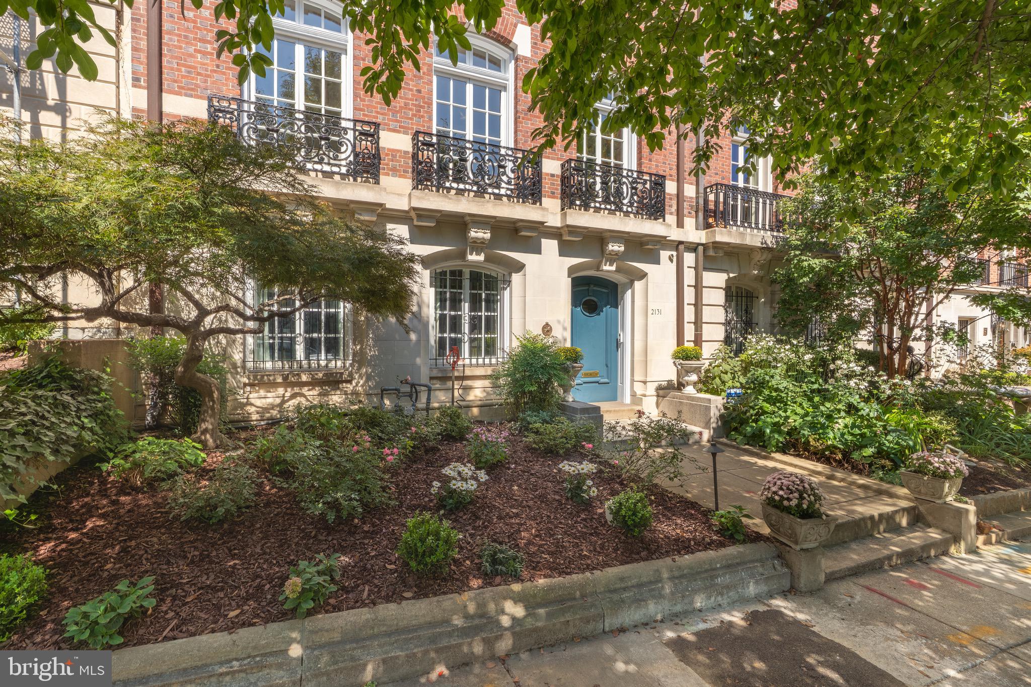 2131 BANCROFT PLACE NW