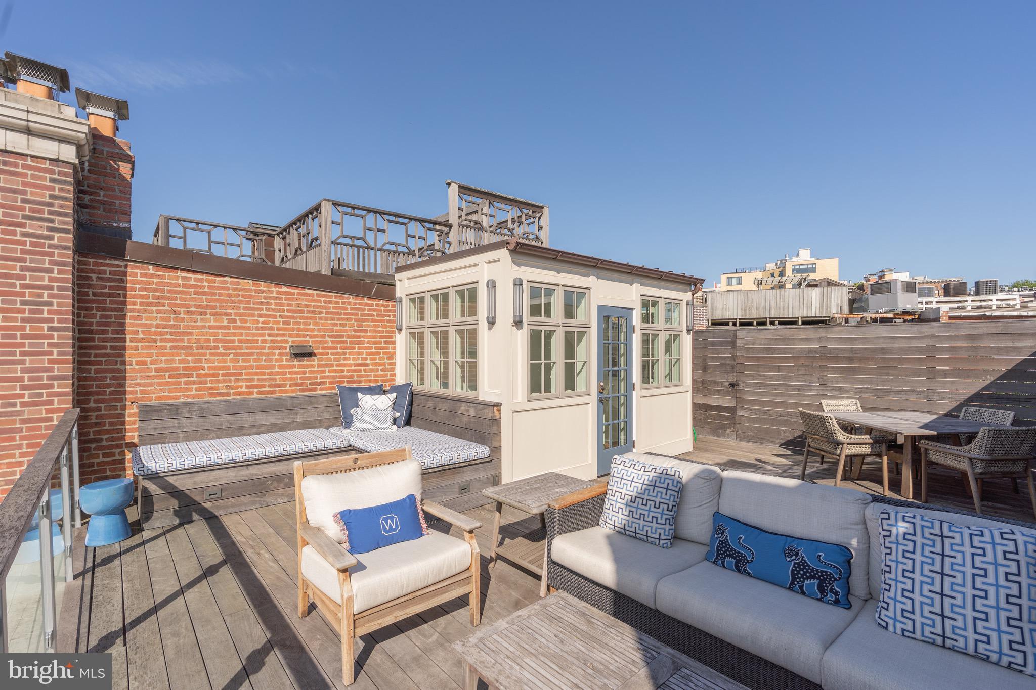 2131 BANCROFT PLACE NW