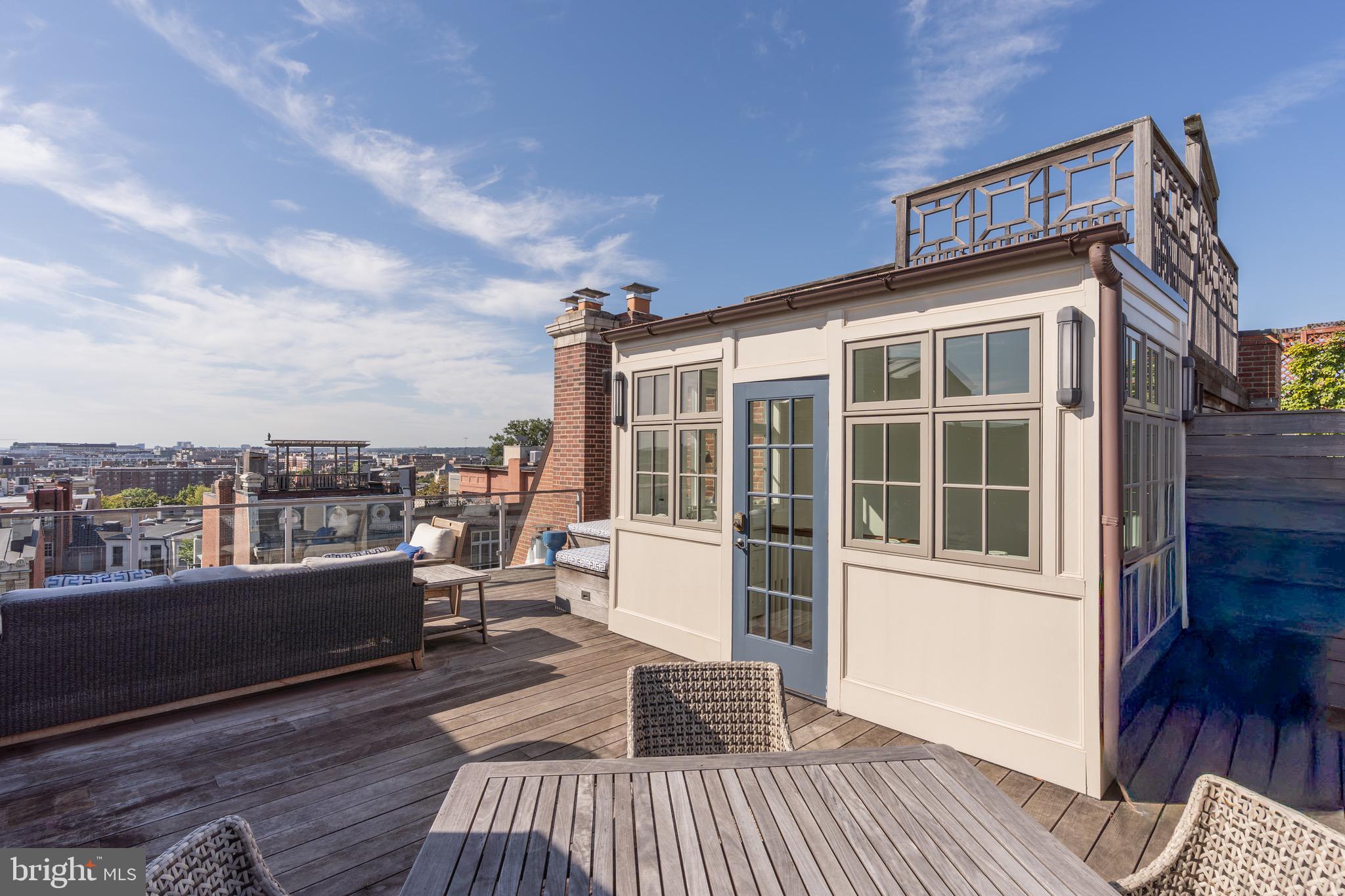 2131 BANCROFT PLACE NW