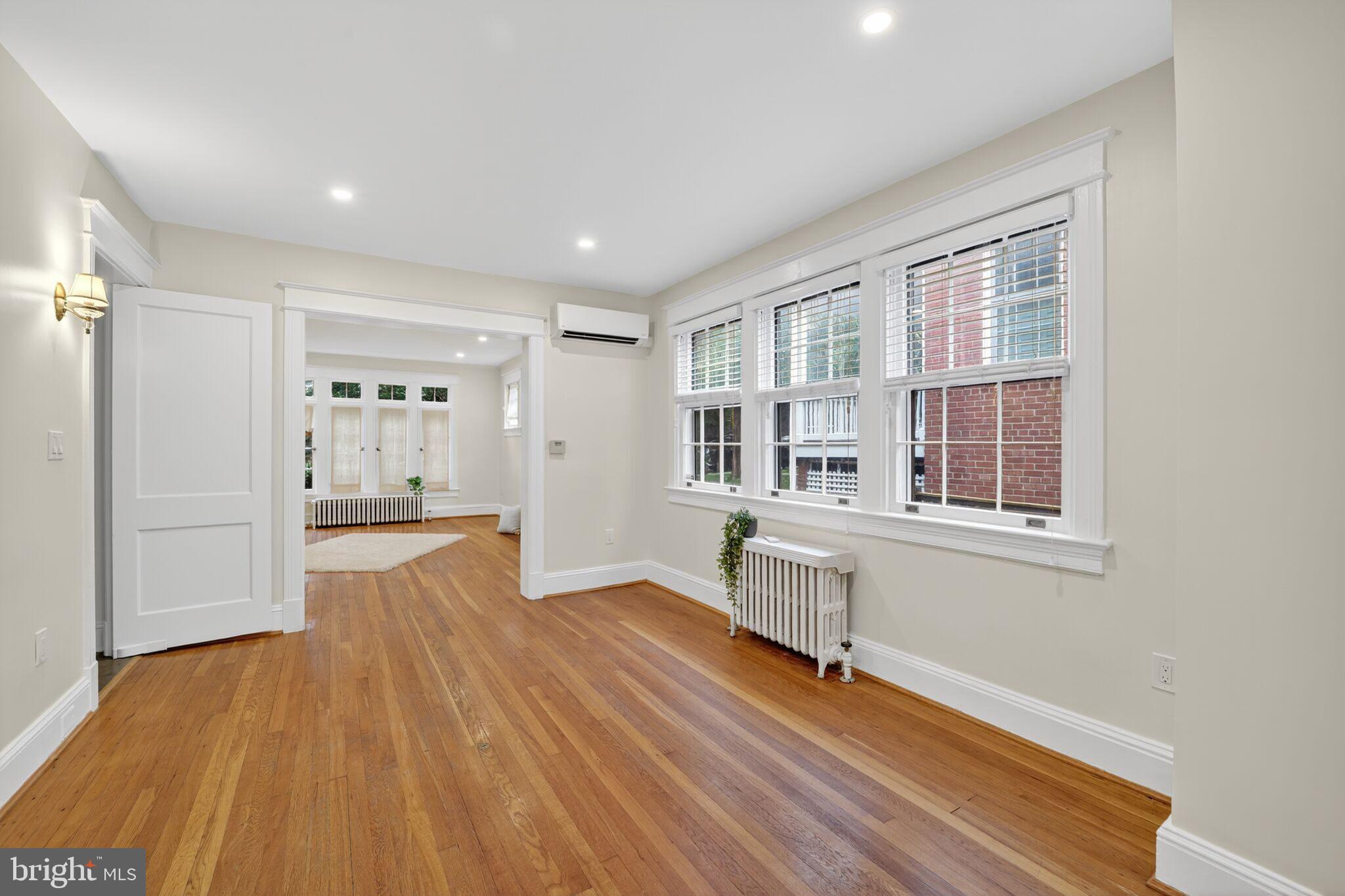 2933 NW ORDWAY STREET NW