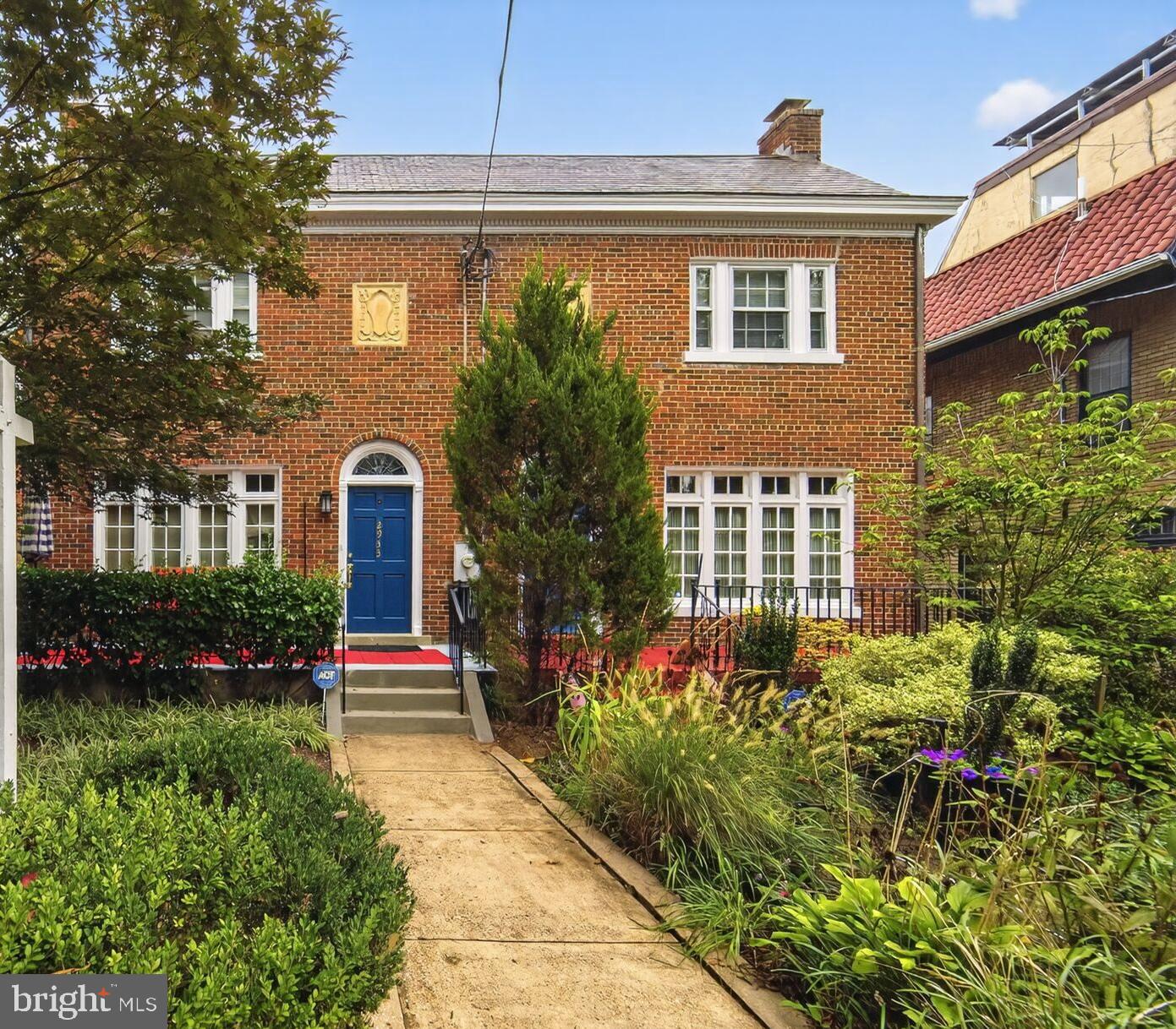 2933 NW ORDWAY STREET NW