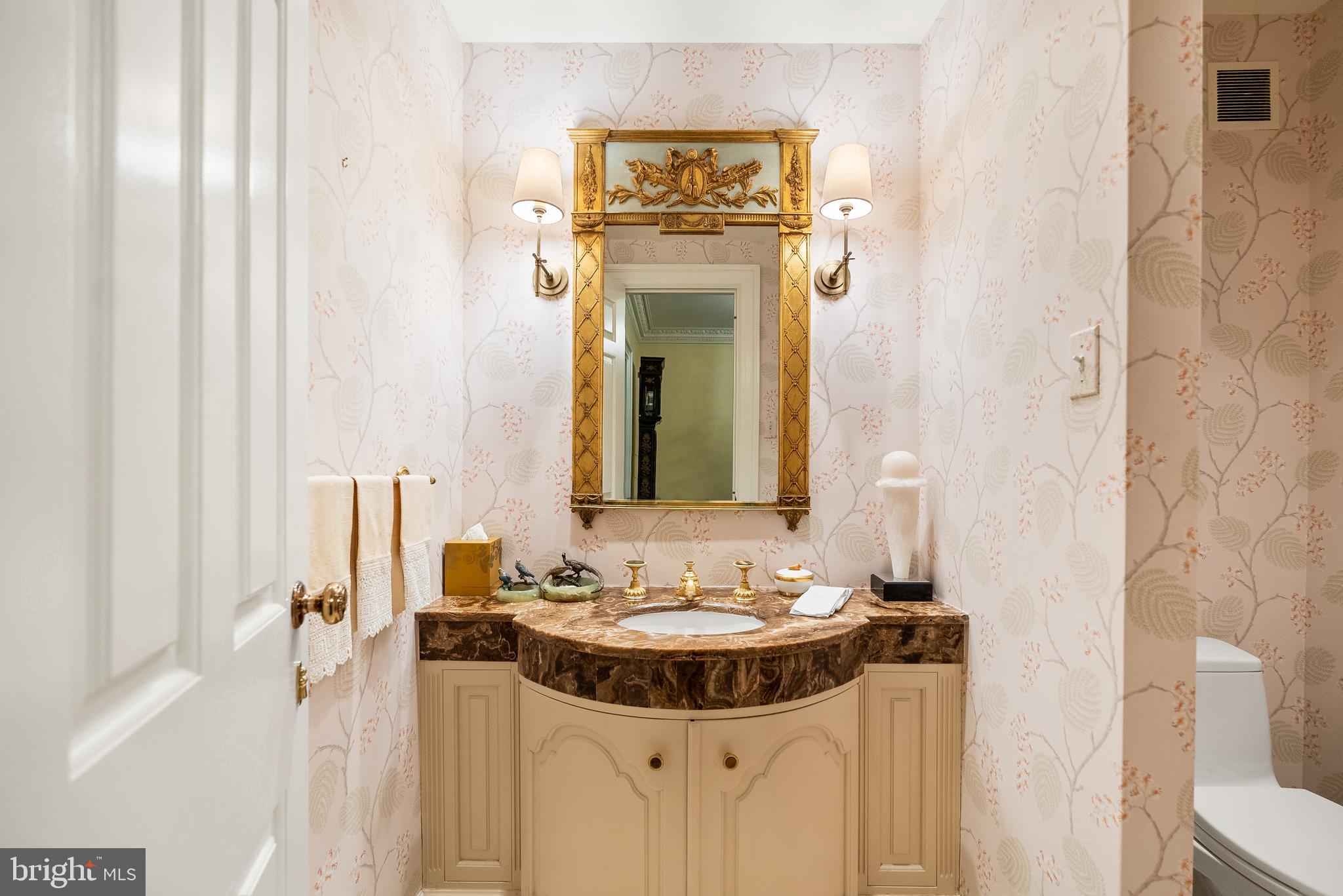 2700 CALVERT STREET NW 418