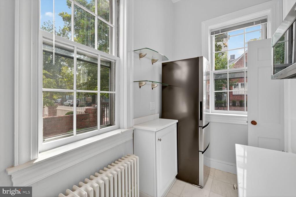 1363 28TH STREET NW