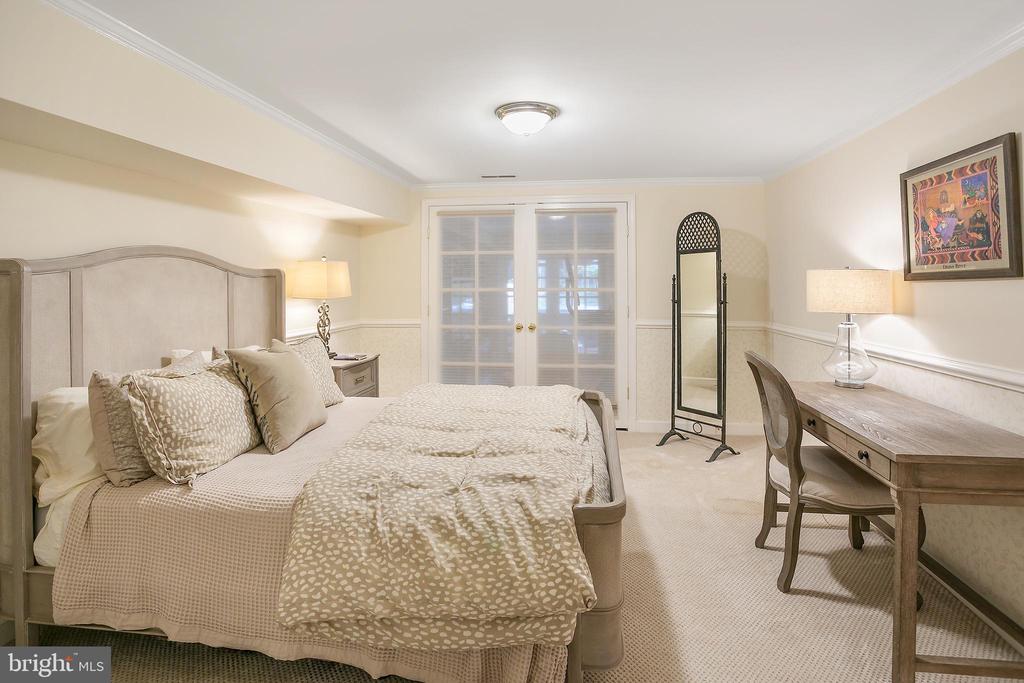 5217 CHEVY CHASE PARKWAY NW