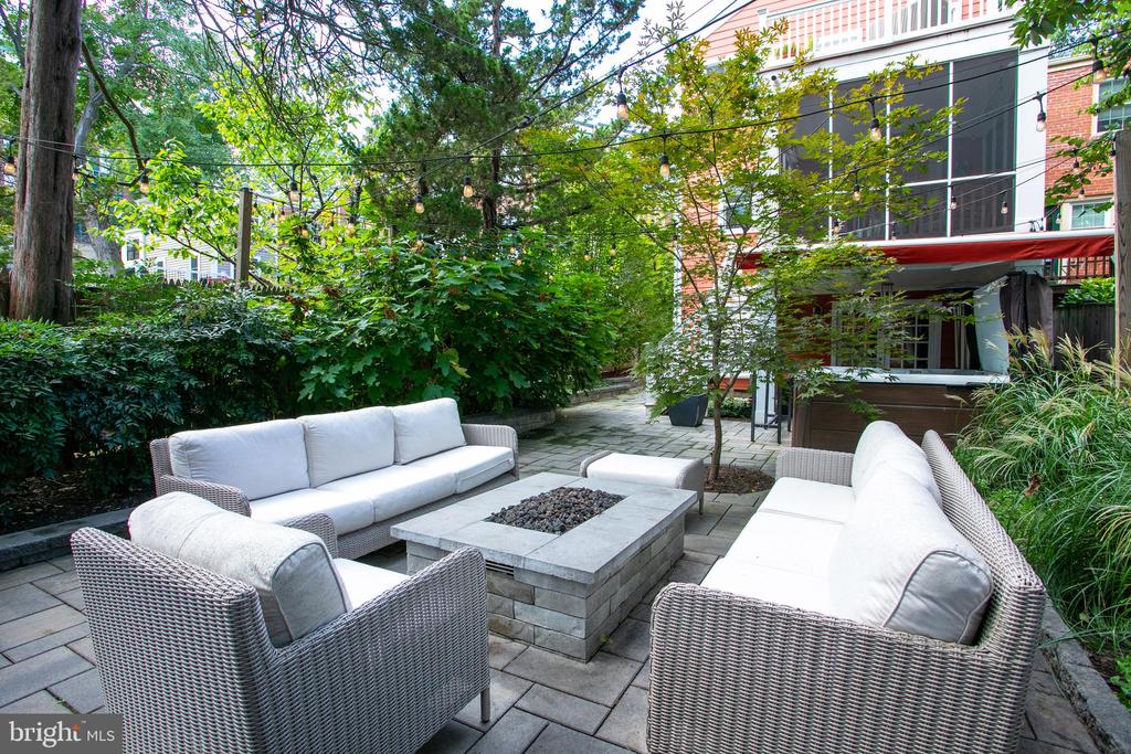 5217 CHEVY CHASE PARKWAY NW