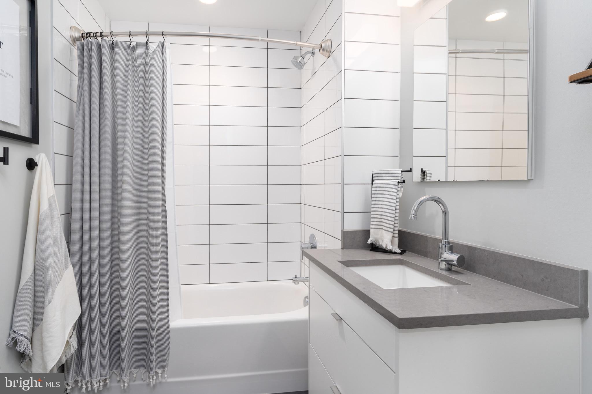 1300 4TH STREET SE 715