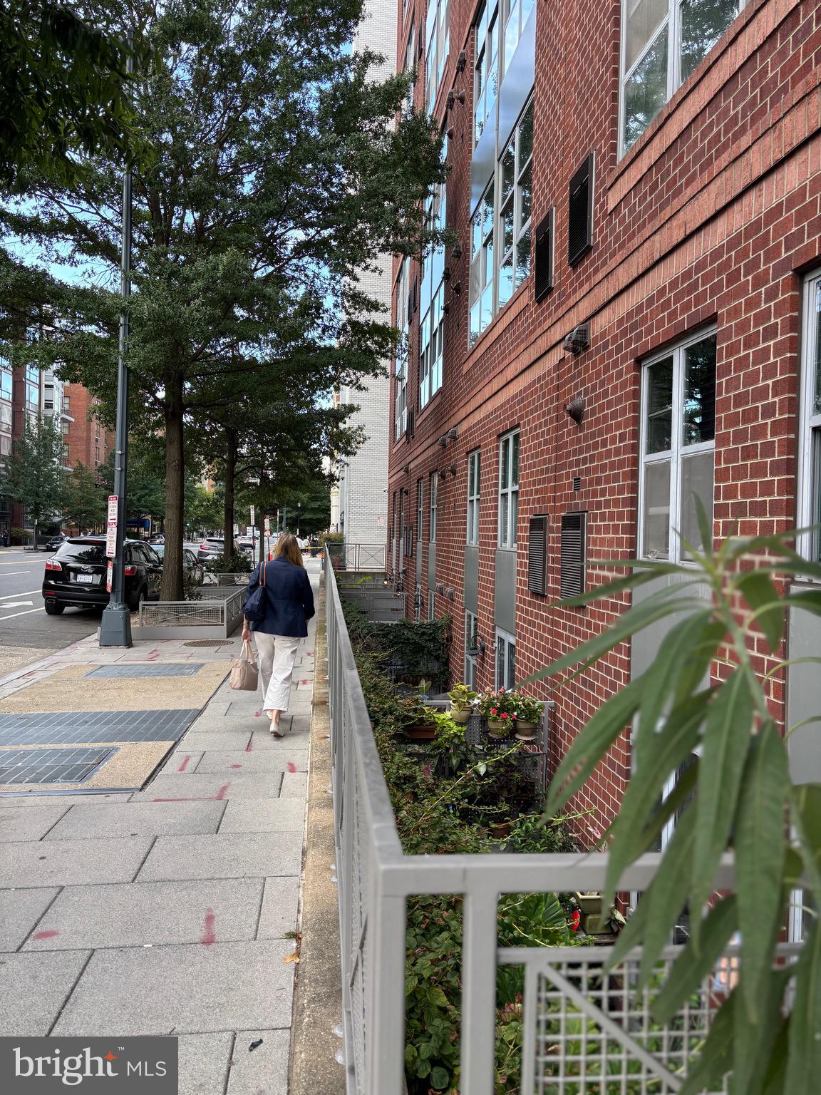 1300 N STREET NW NW 21