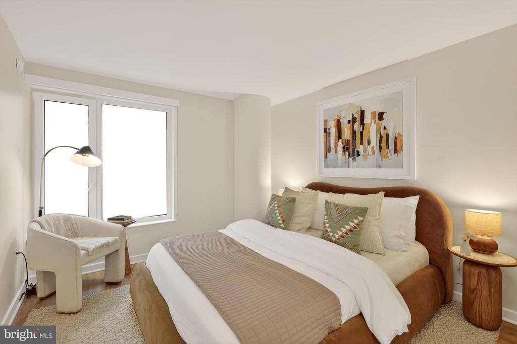 5300 WISCONSIN AVENUE NW TH11/VARIES