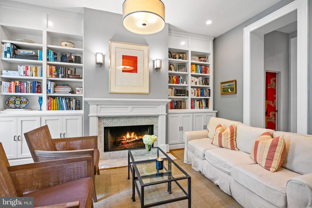 604 EAST CAPITOL STREET NE