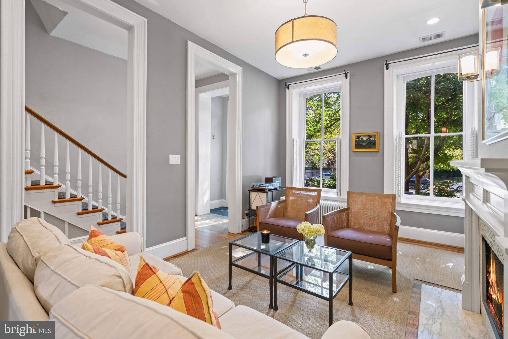 604 EAST CAPITOL STREET NE