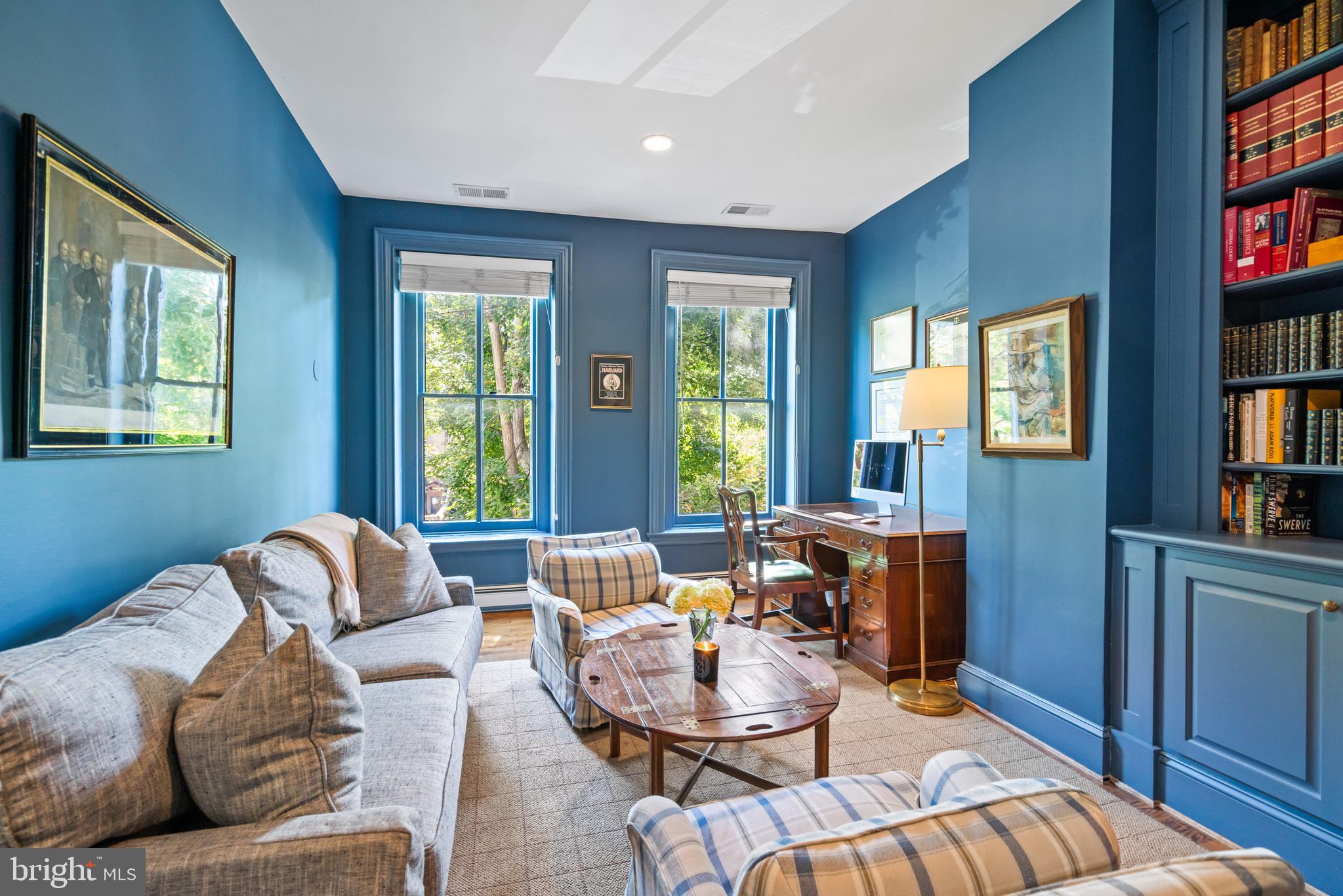 604 EAST CAPITOL STREET NE